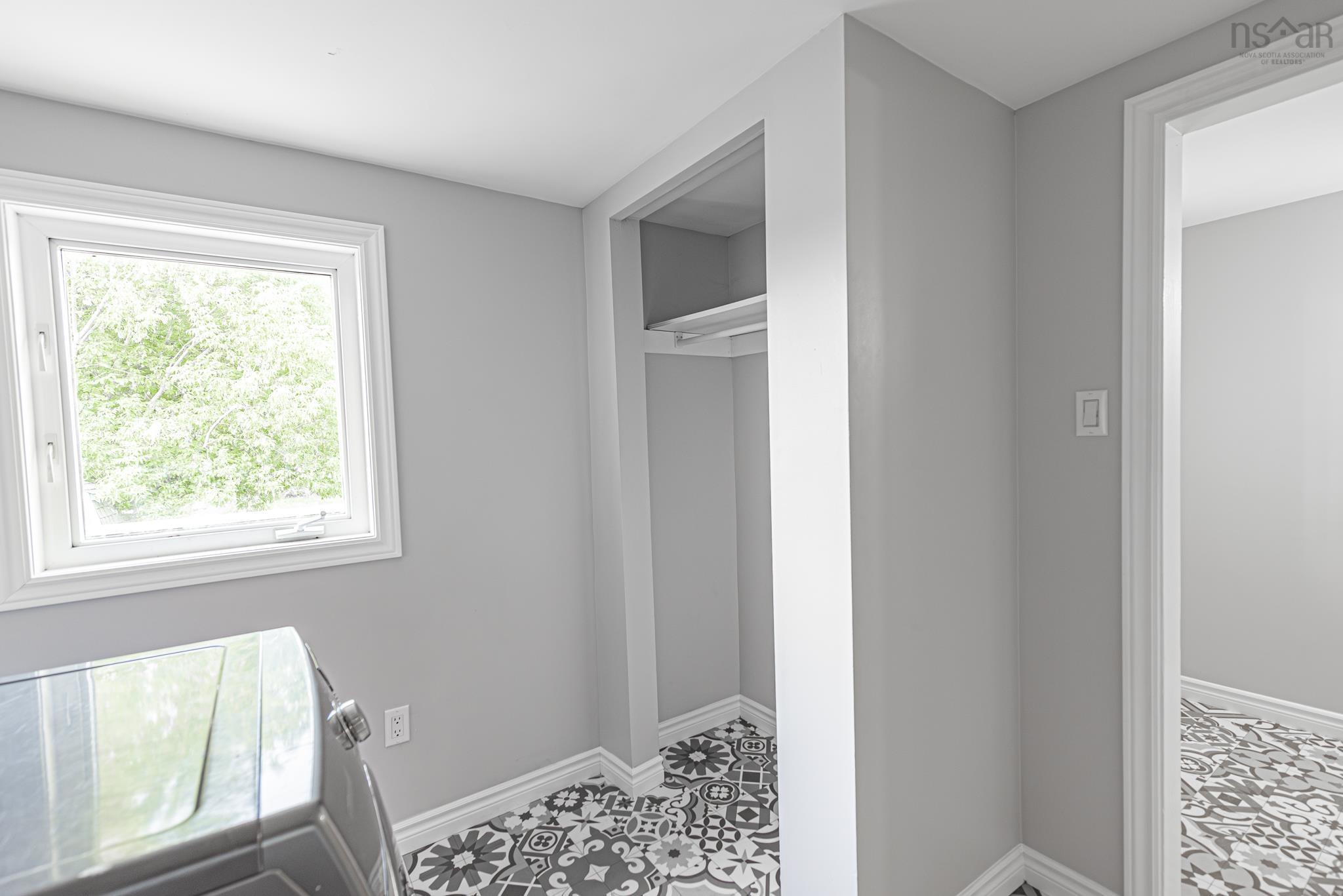 $249,000.00: 21 Grandview Avenue, Trenton