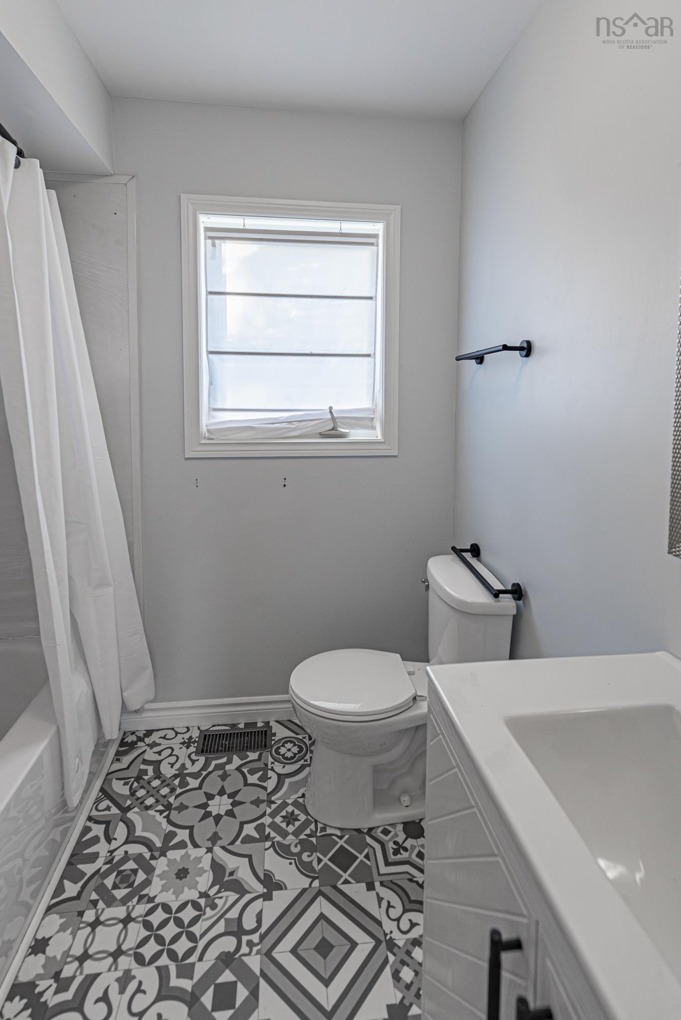 $249,000.00: 21 Grandview Avenue, Trenton