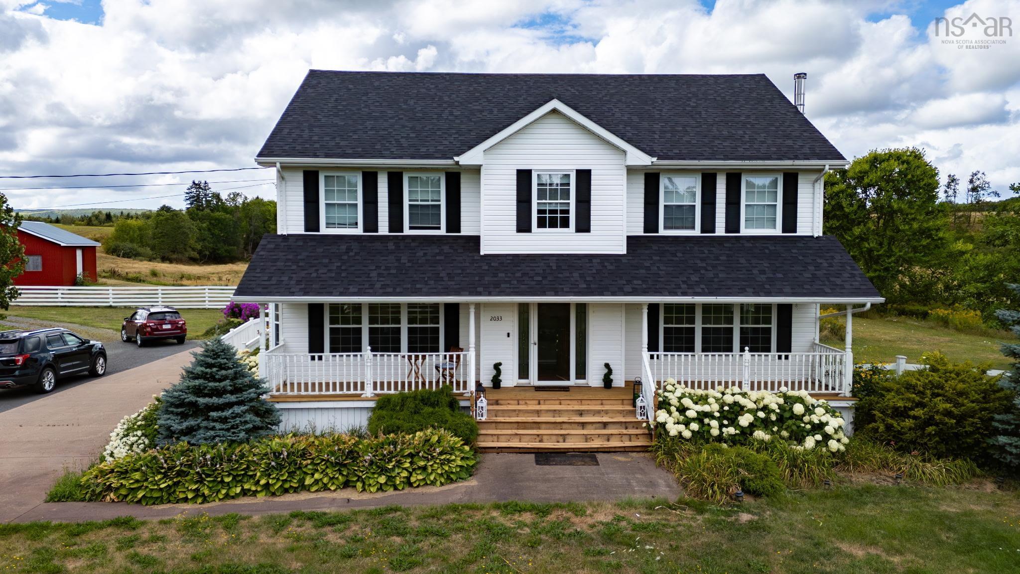 $659,900.00: 2033 Highway 245, North Grant