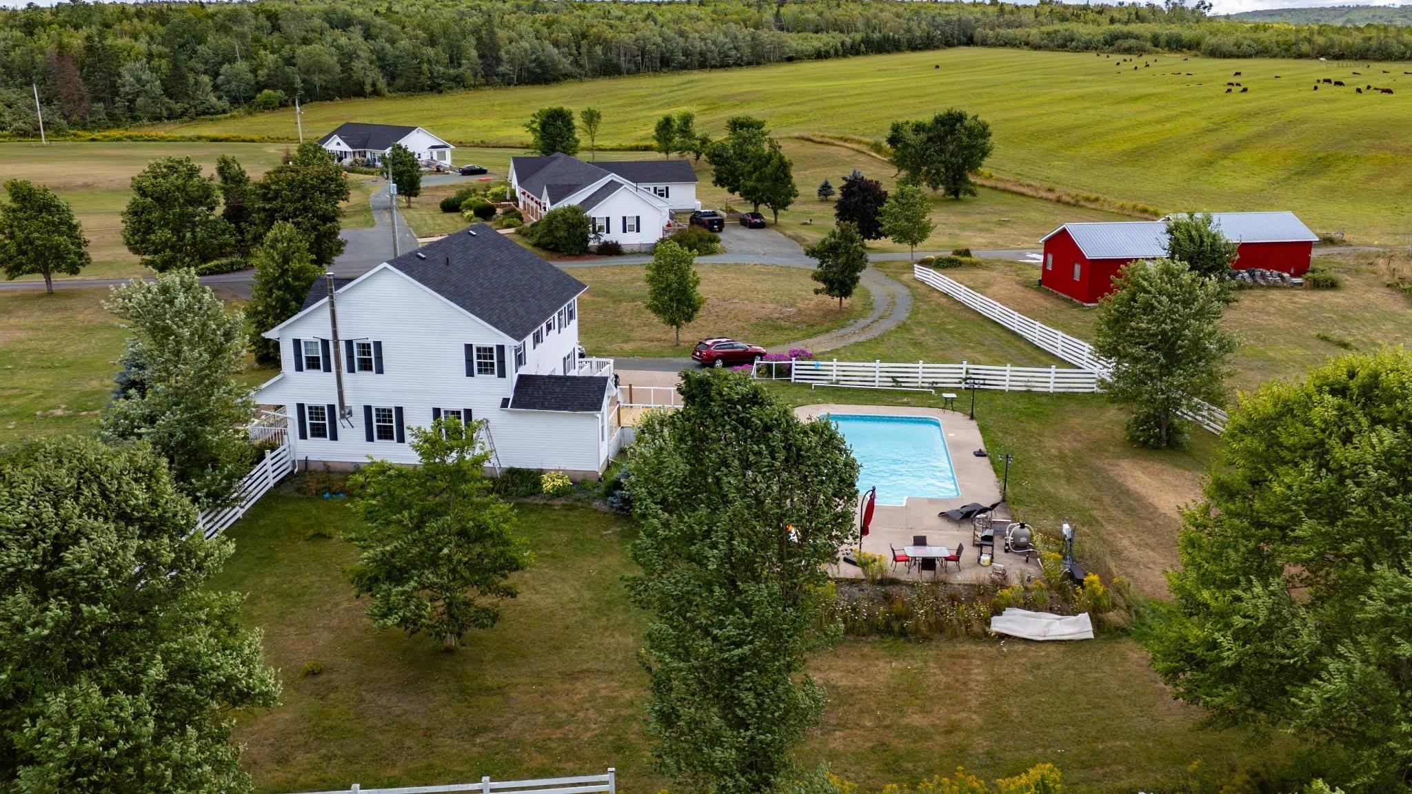 $659,900.00: 2033 Highway 245, North Grant