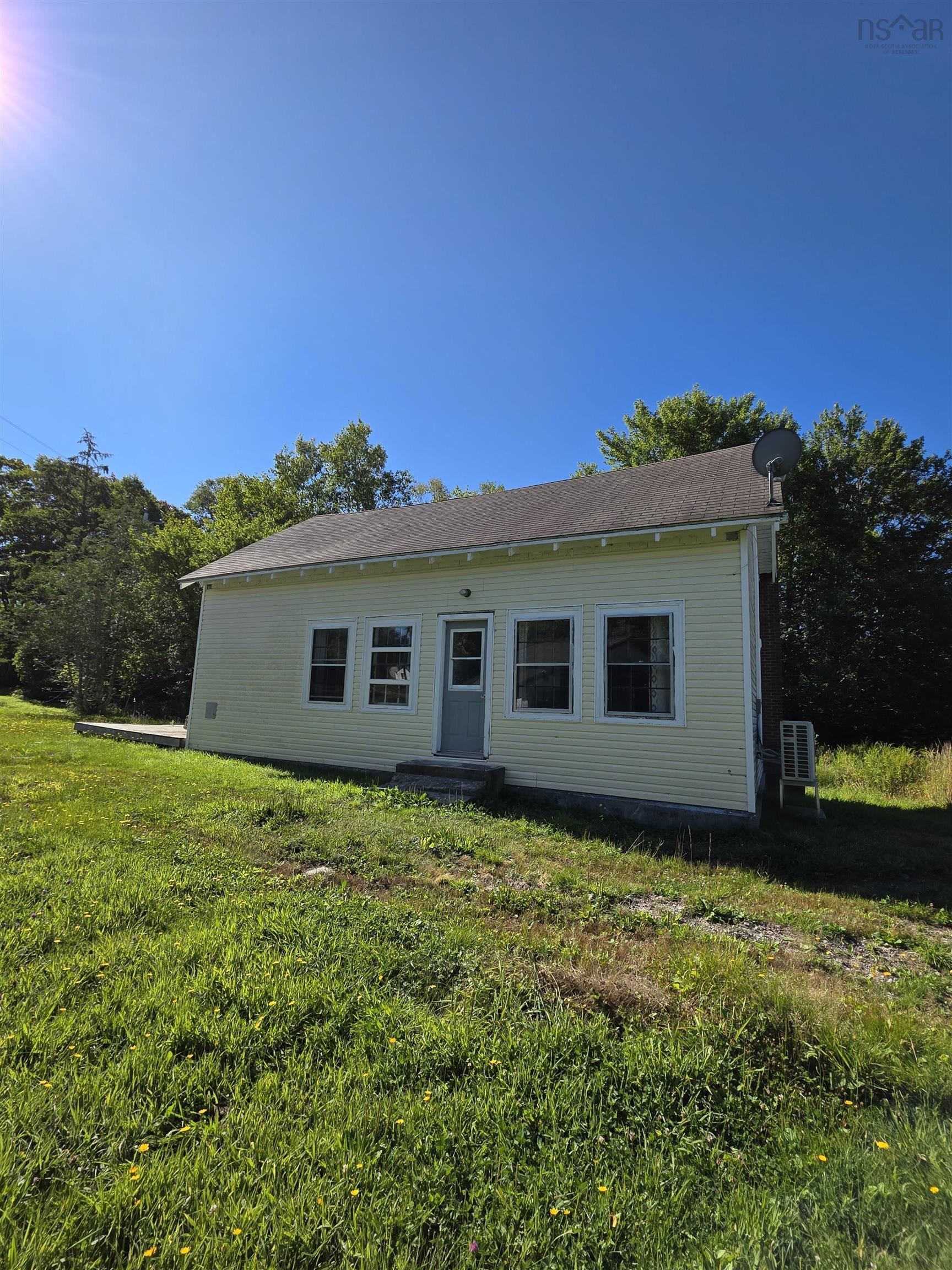 $125,000.00: 3683 Highway 3, East Green Harbour