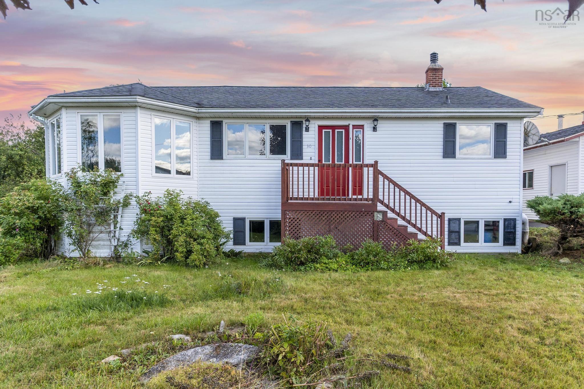30 Dauphinees Loop, Glen Haven, NS (MLS® 202521132)