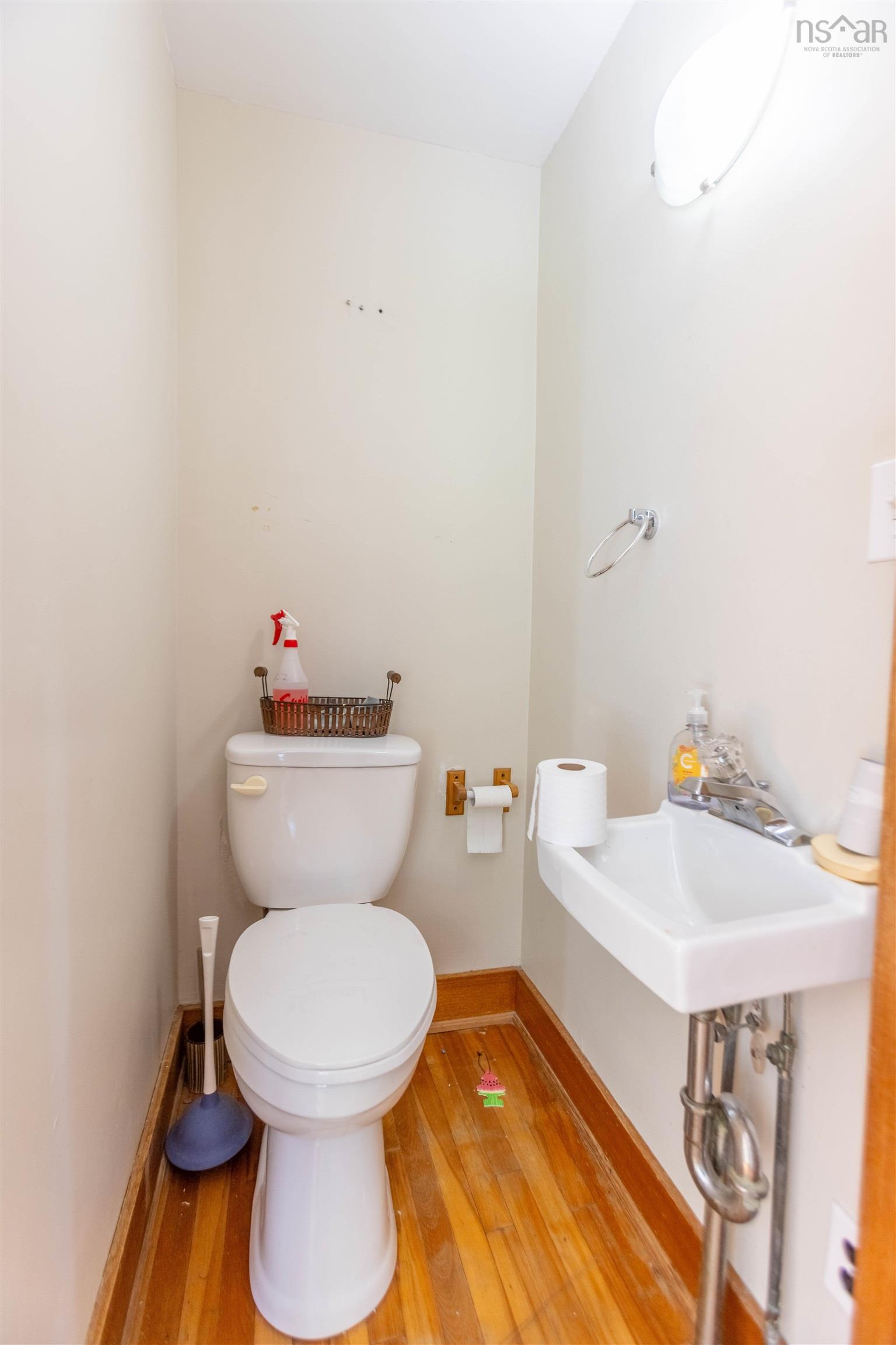 $109,900.00: 32 Victoria Street, Springhill