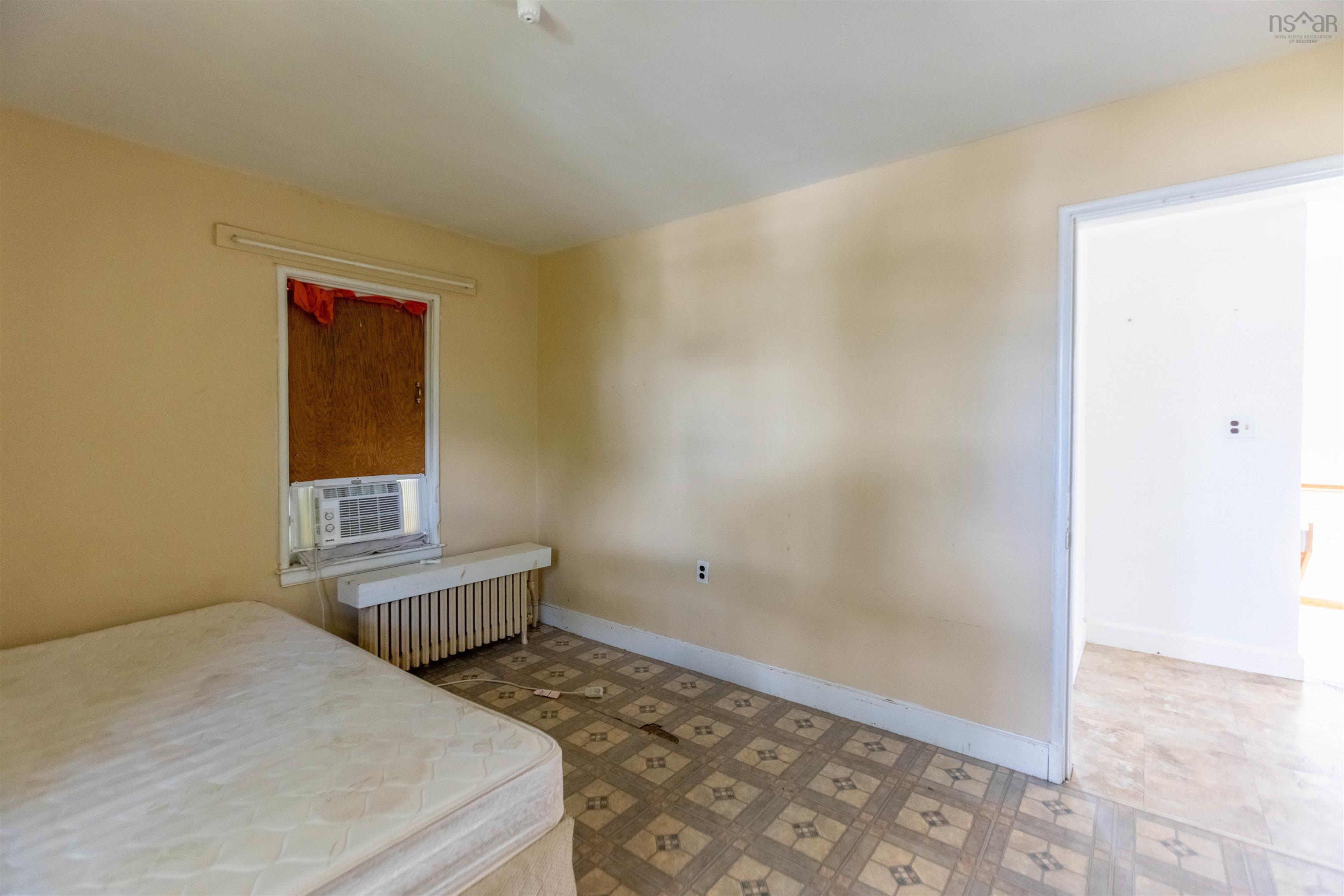 $109,900.00: 32 Victoria Street, Springhill