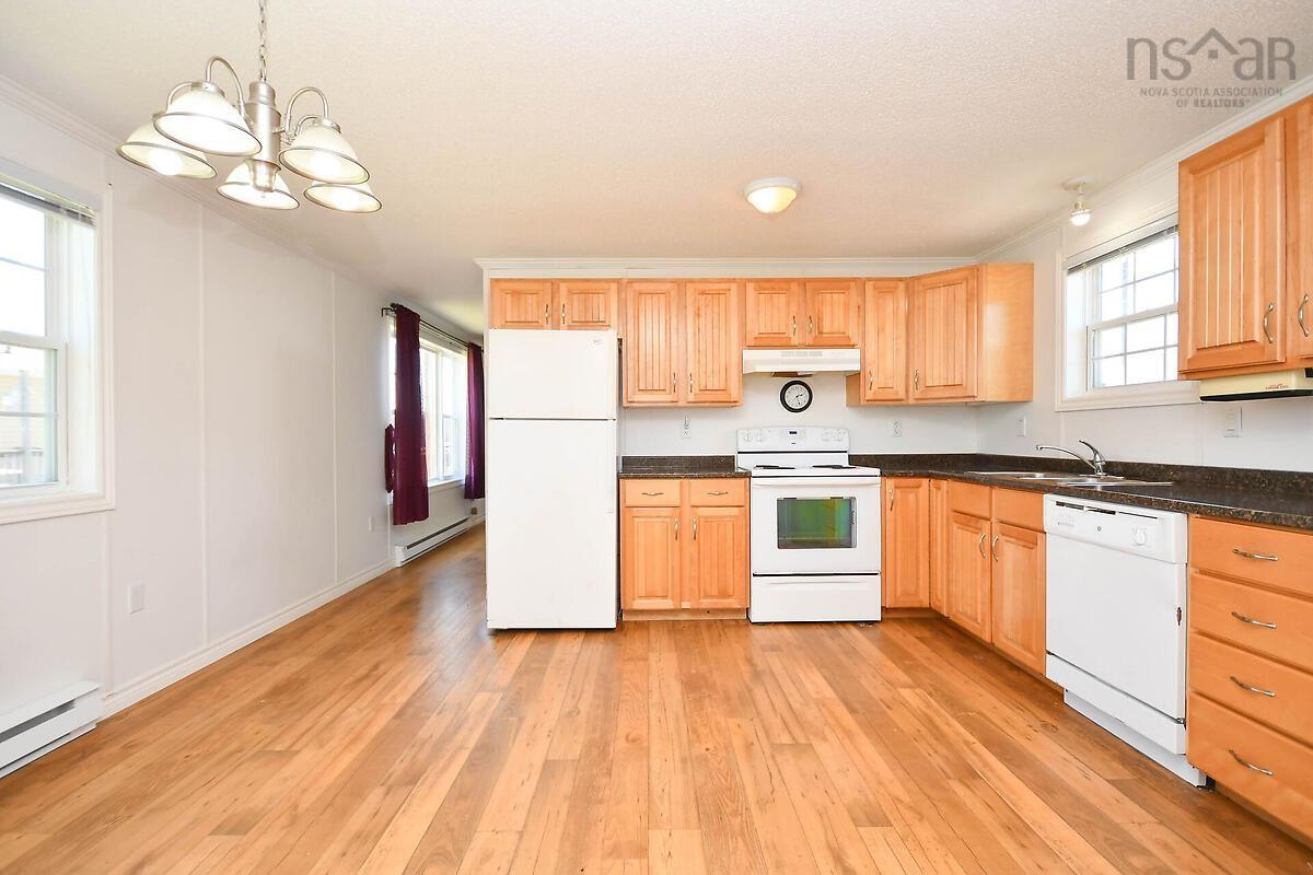 $249,900.00: 44 Empire Loop, Truro