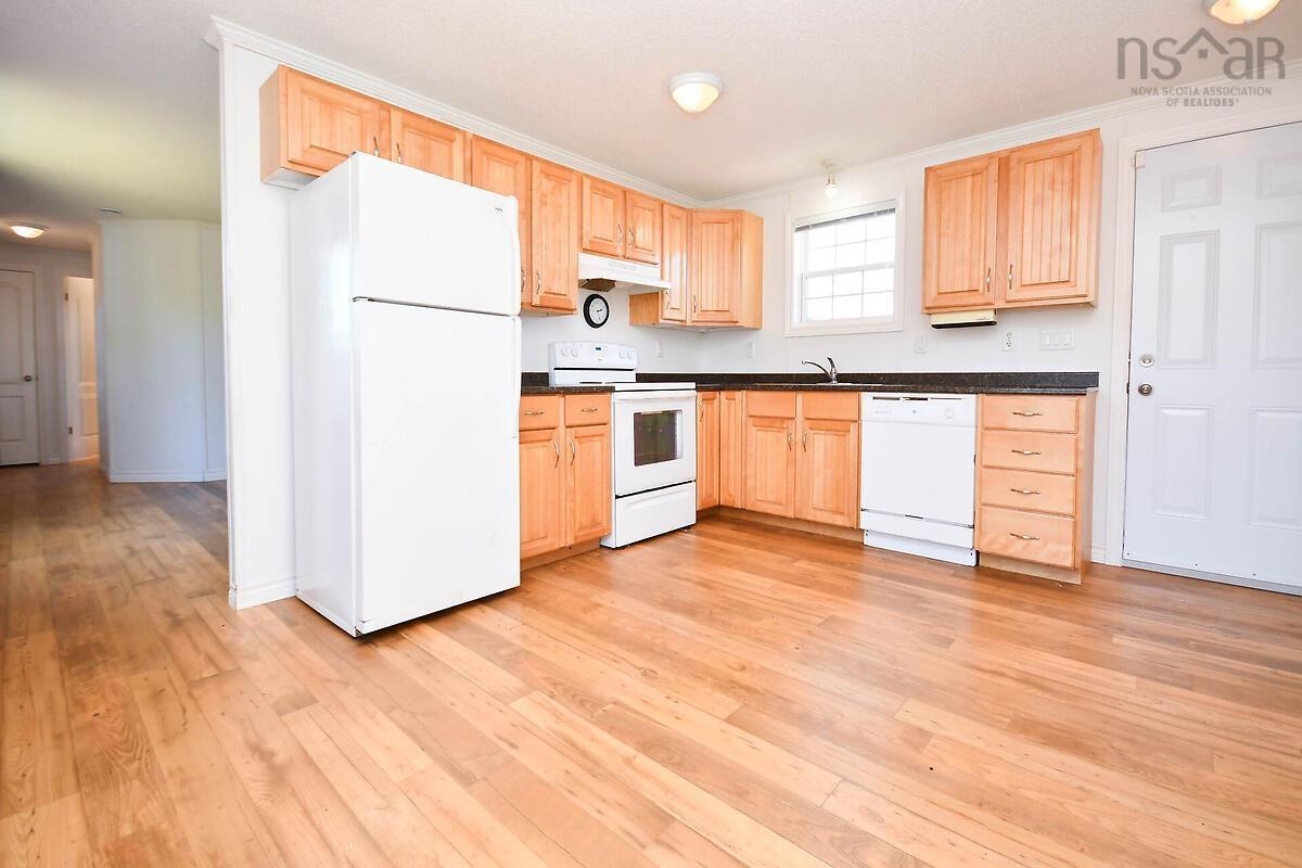 $249,900.00: 44 Empire Loop, Truro