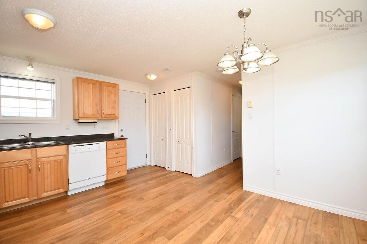 $249,900.00: 44 Empire Loop, Truro