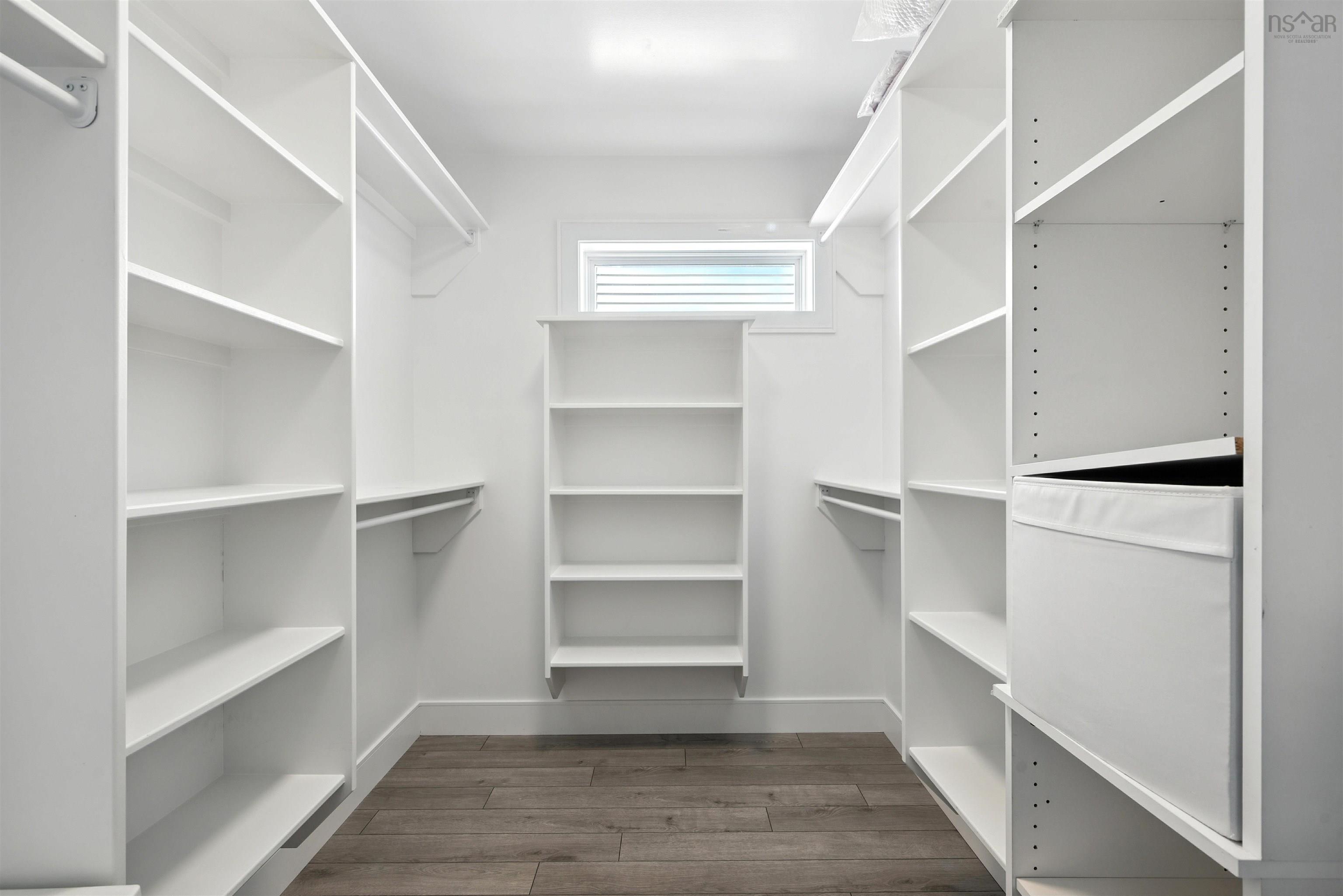 24 Bristolton Avenue, West Bedford, NS (MLS 202521240)