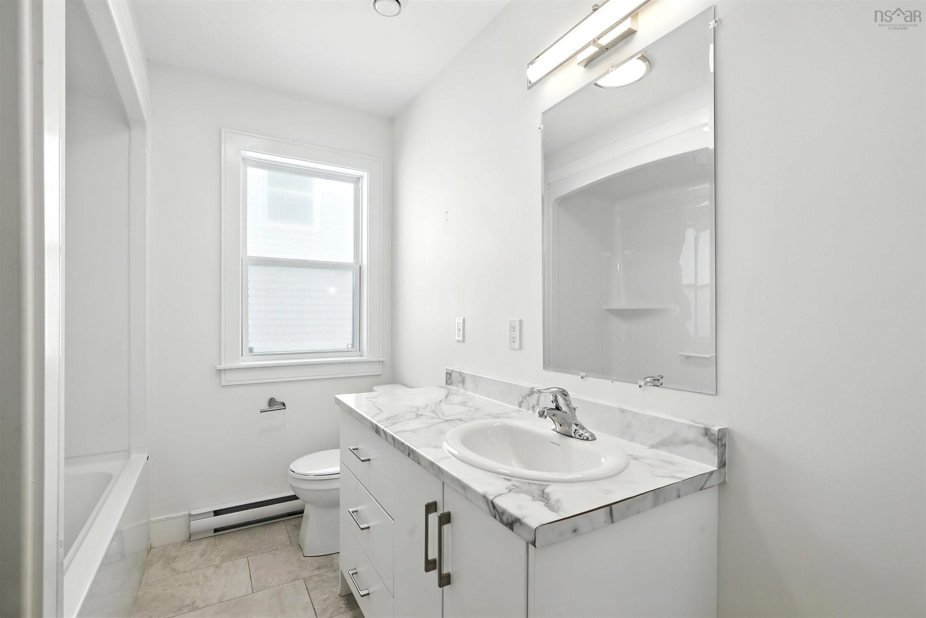 24 Bristolton Avenue, West Bedford, NS (MLS 202521240)