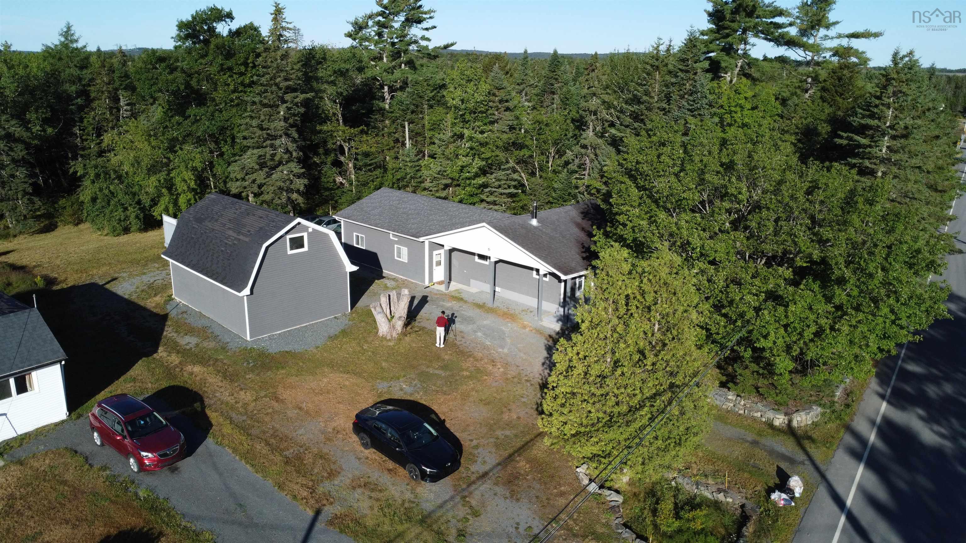 $499,000.00: 3130 Sackville Drive, Upper Sackville