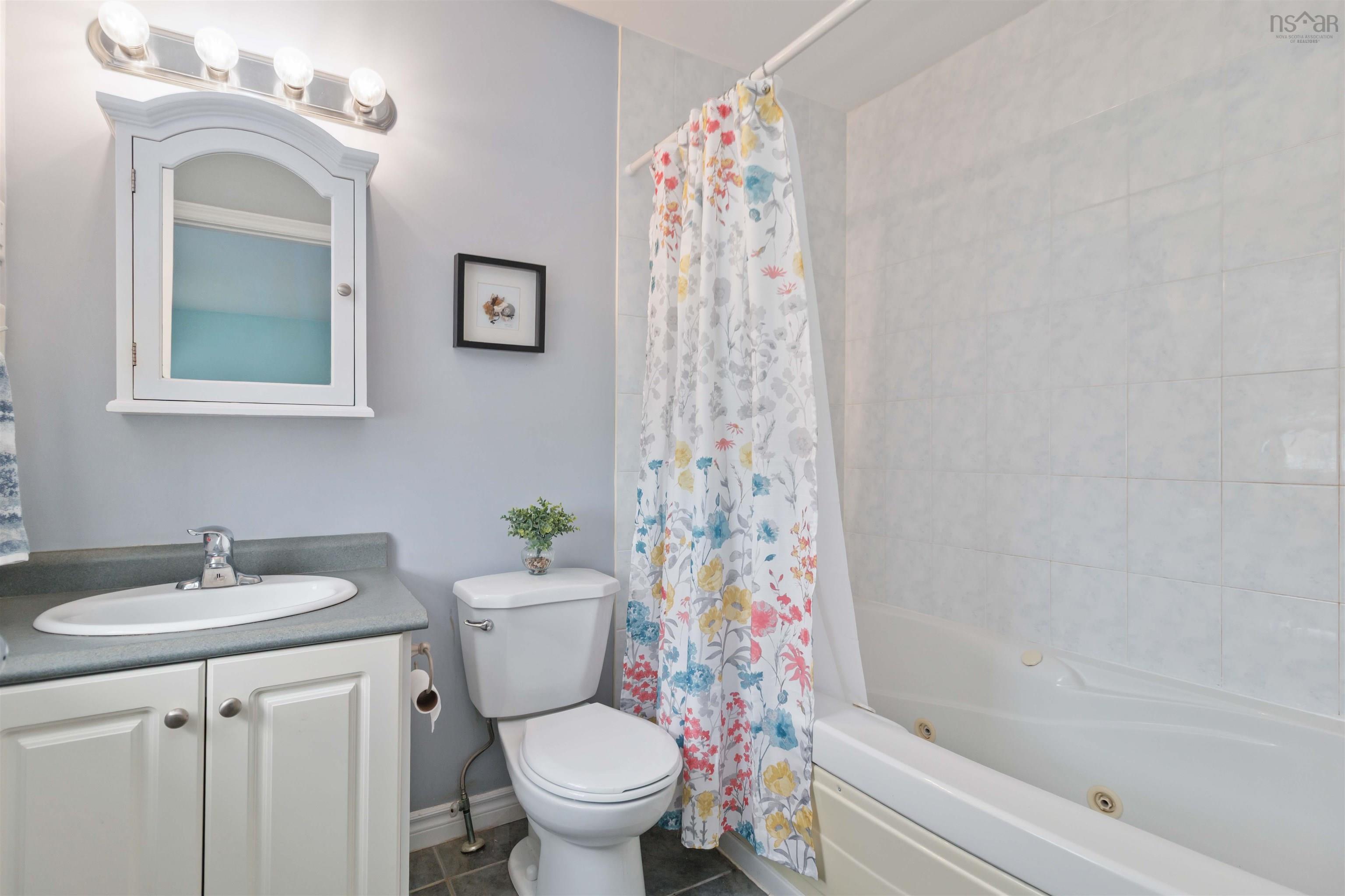 $549,000.00: 8 Surrey Way, Portland Hills, Dartmouth