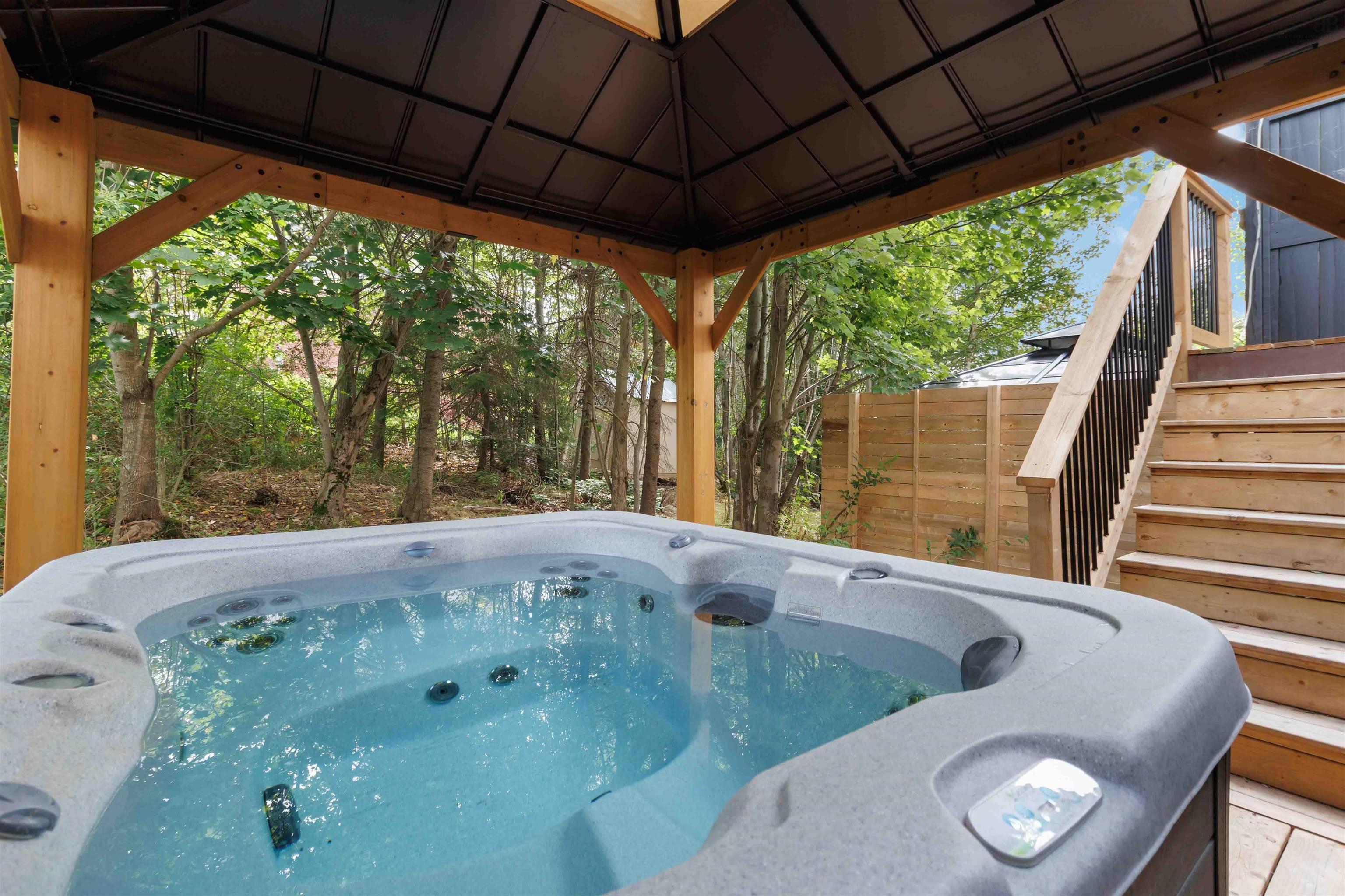 $549,000.00: 8 Surrey Way, Portland Hills, Dartmouth
