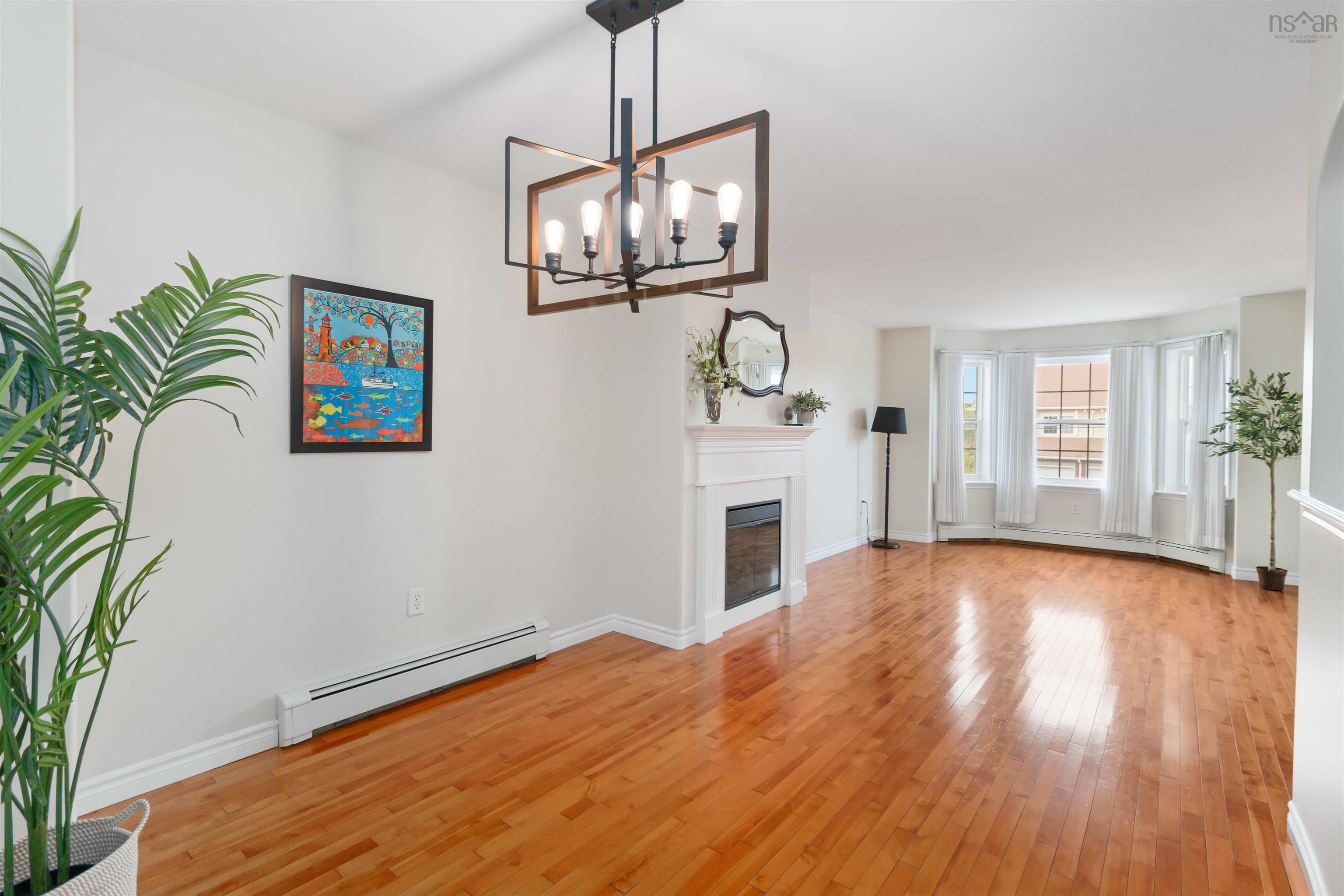 $549,000.00: 8 Surrey Way, Portland Hills, Dartmouth