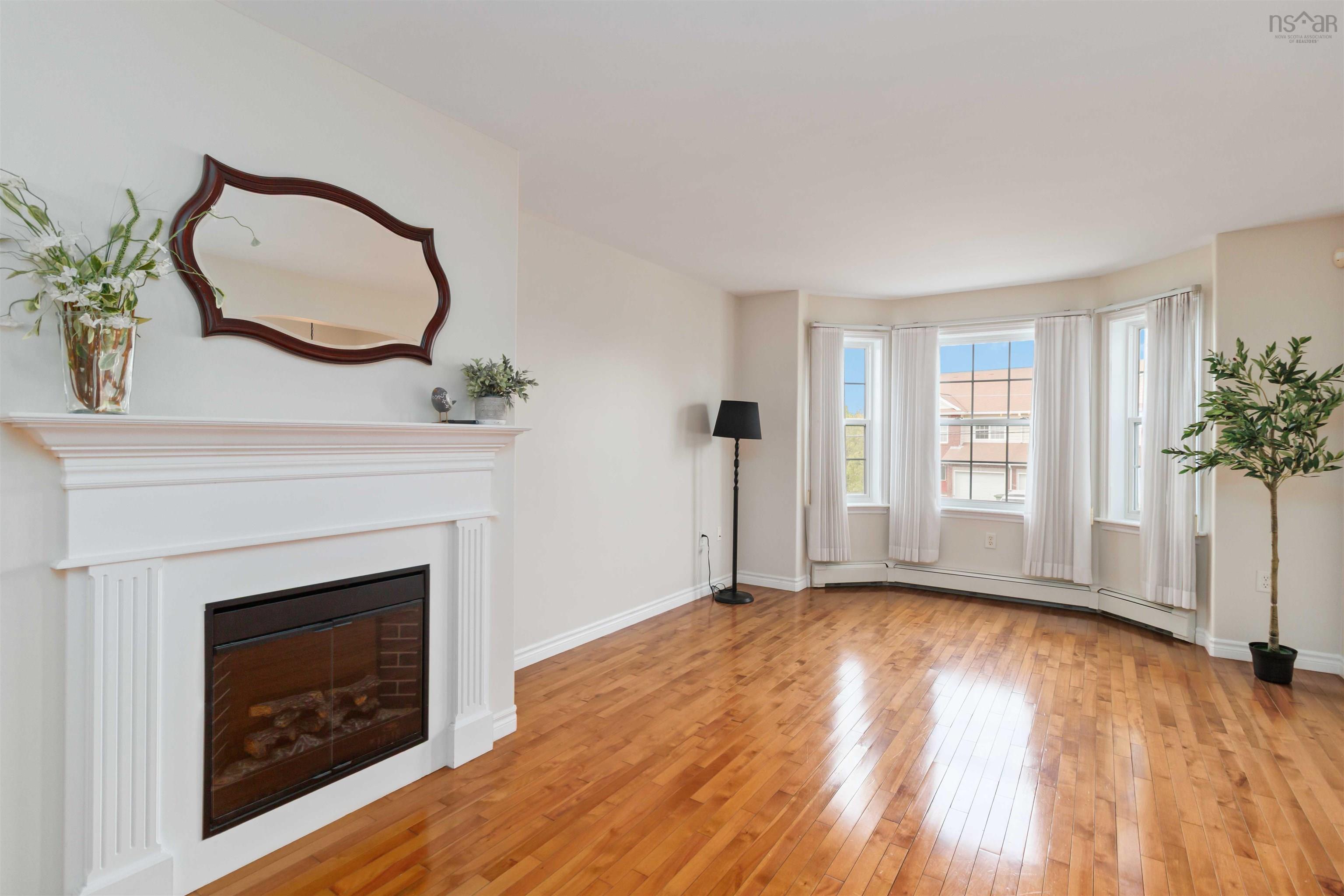 $549,000.00: 8 Surrey Way, Portland Hills, Dartmouth
