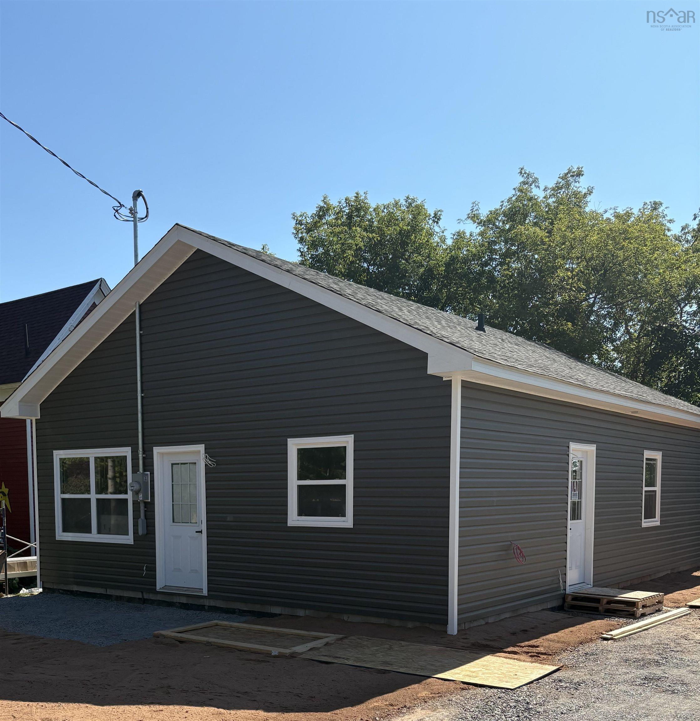 12 Copp Avenue, Amherst, NS (MLS 202521307)