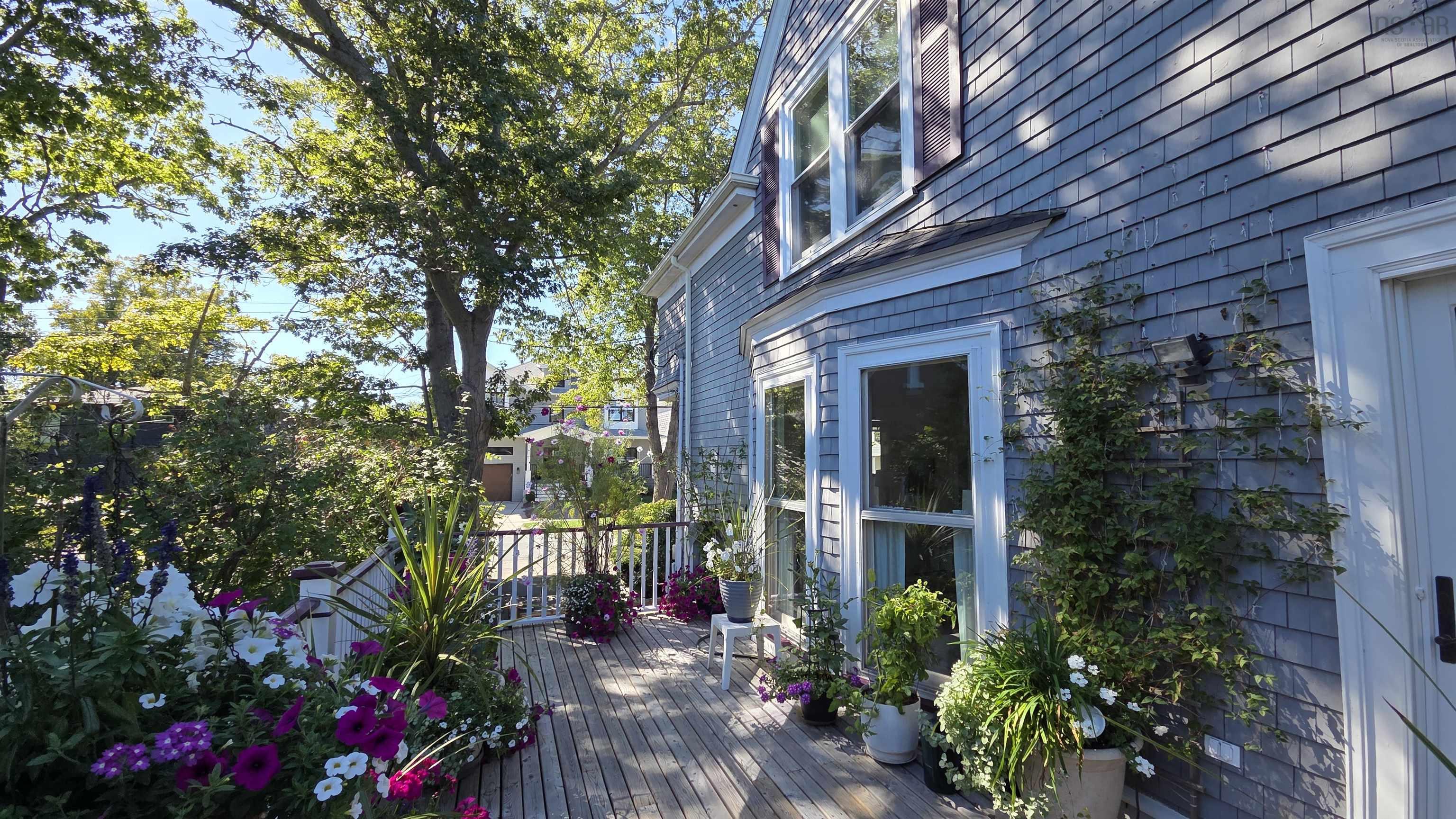 1123/1121 Cartaret Street, Halifax, NS (MLS 202521329)