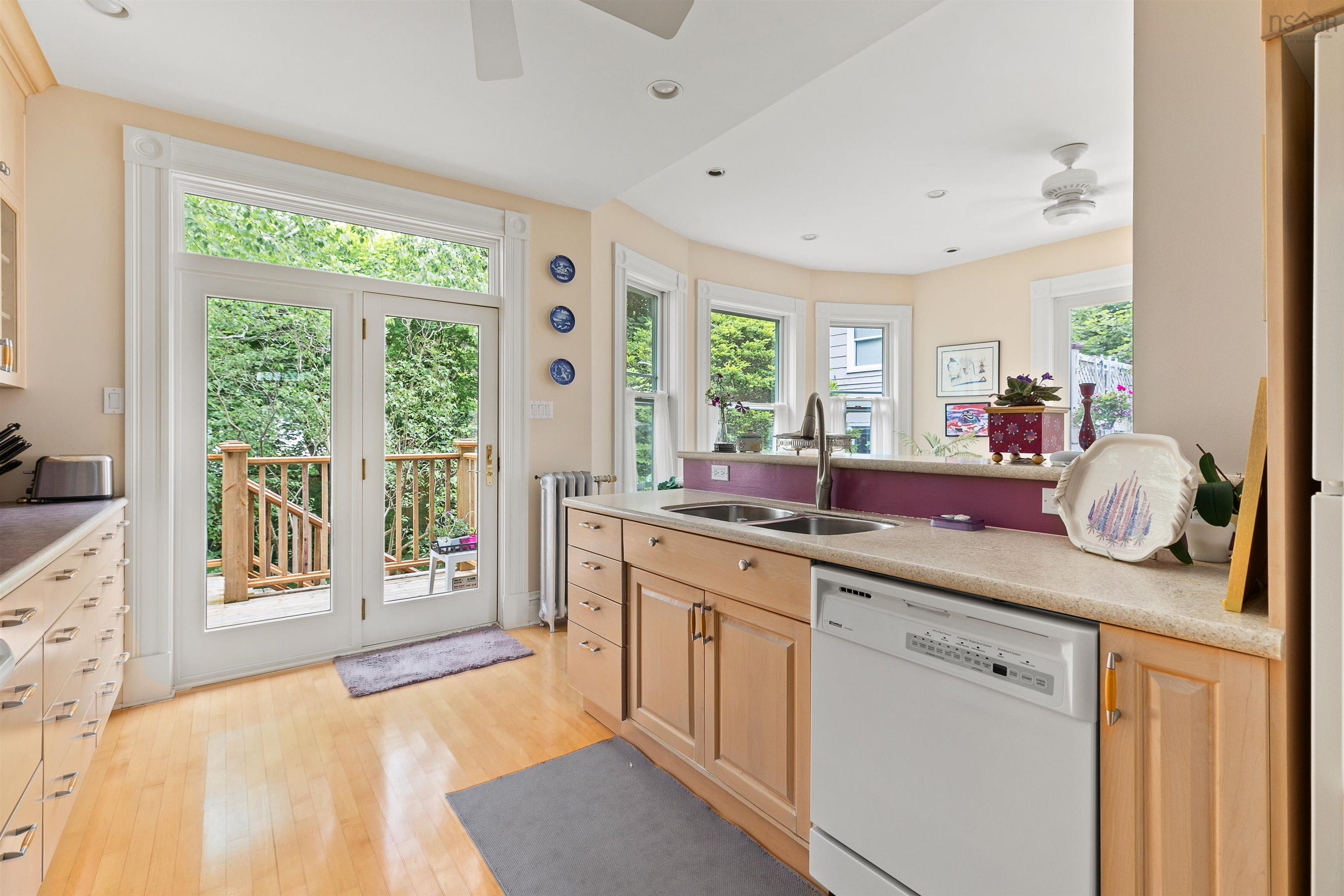 1123/1121 Cartaret Street, Halifax, NS (MLS 202521329)