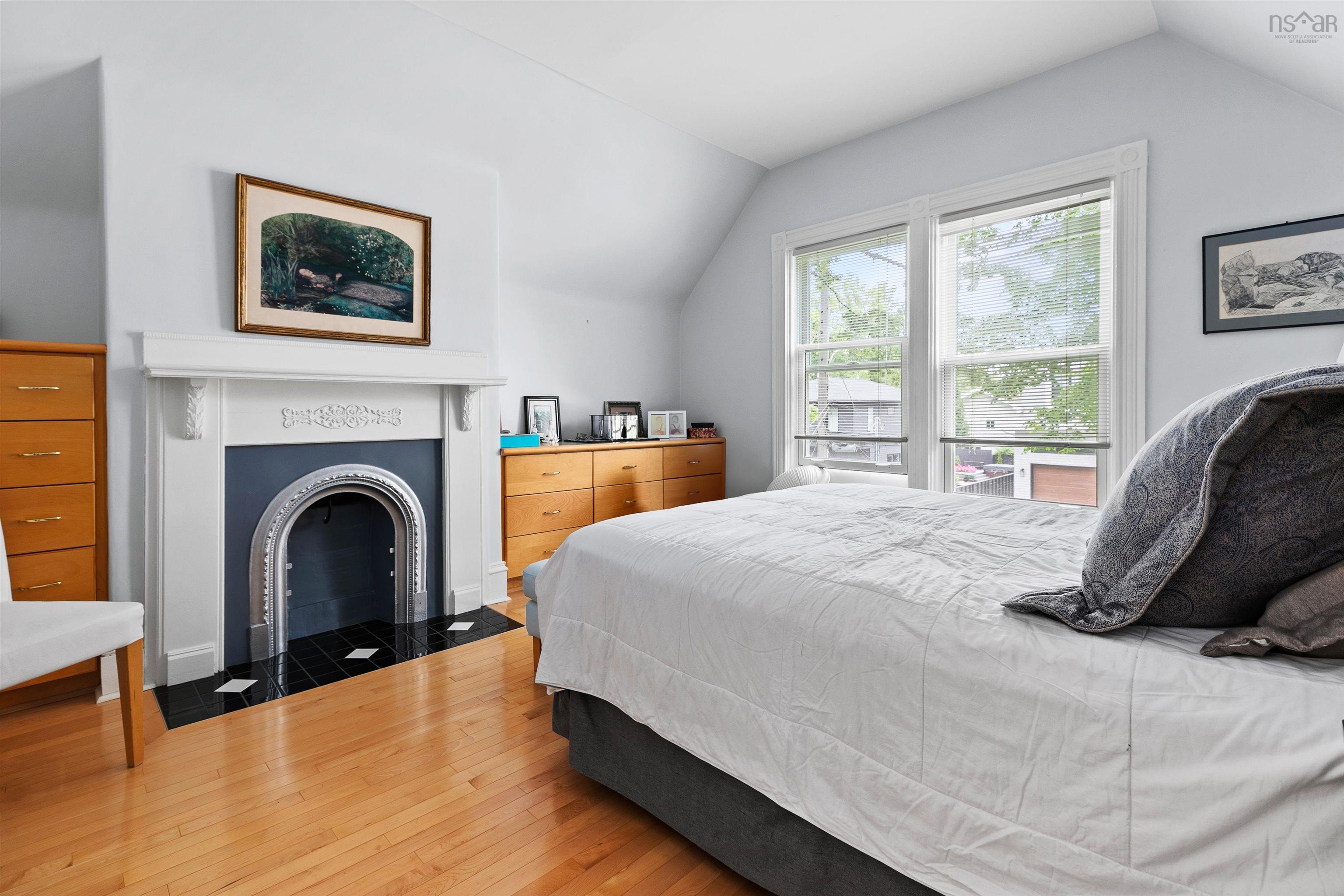 1123/1121 Cartaret Street, Halifax, NS (MLS 202521329)