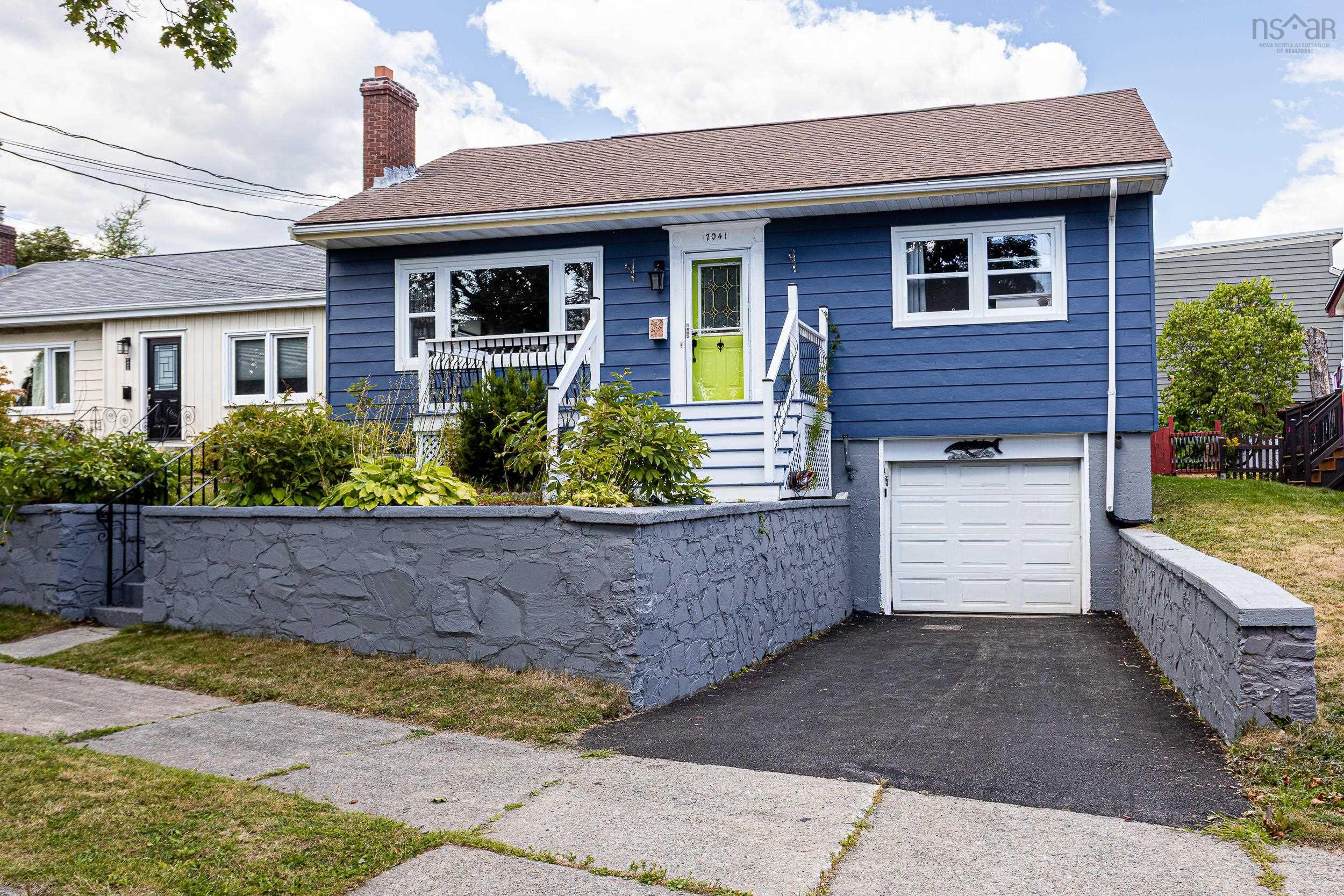 7041 Pearson Drive, Halifax, NS (MLS® 202521408) | Halifax Real Estate | RE/MAX Halifax