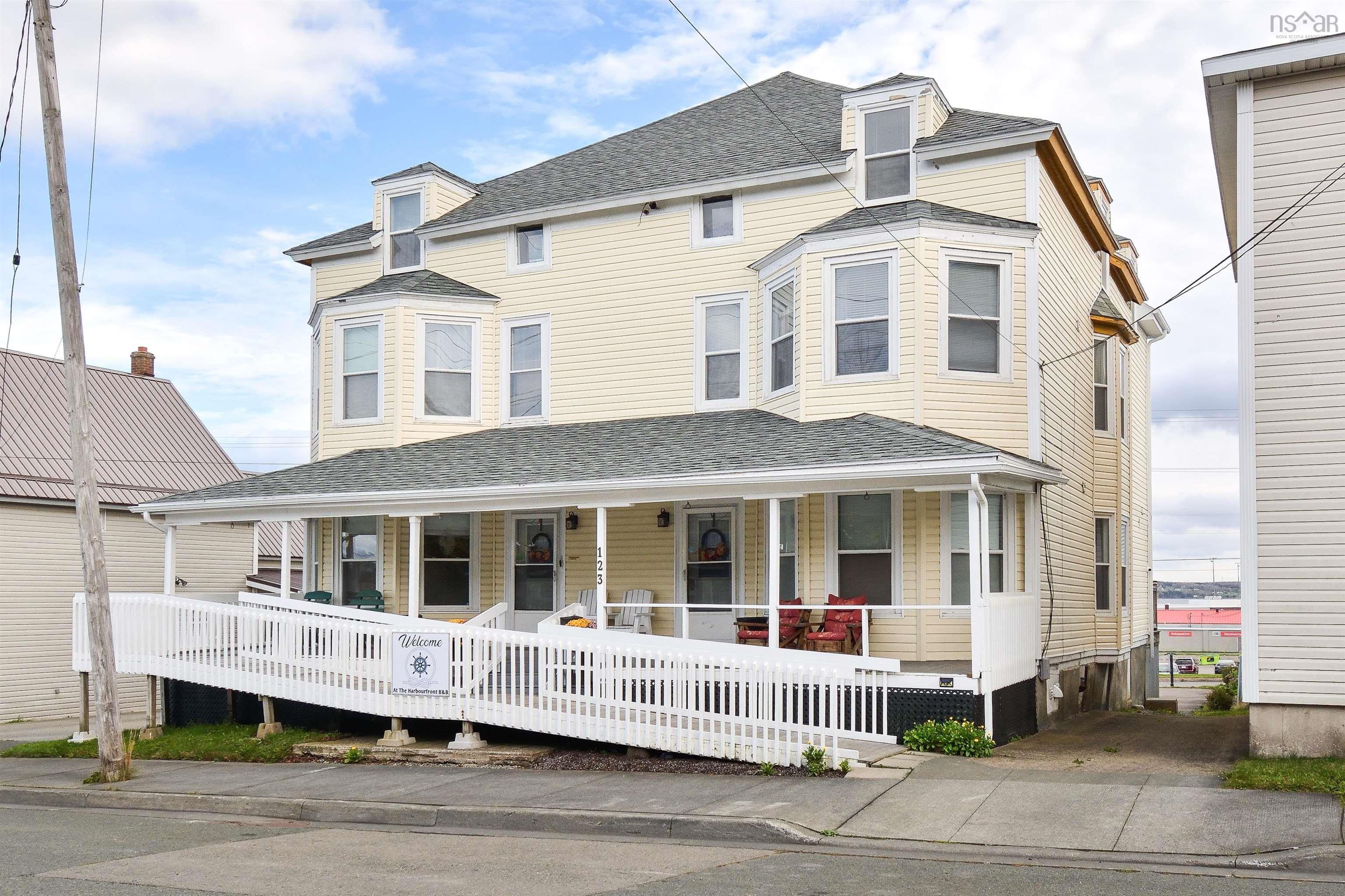 121 & 123 Pierce Street, North Sydney, NS (MLS 202521458)