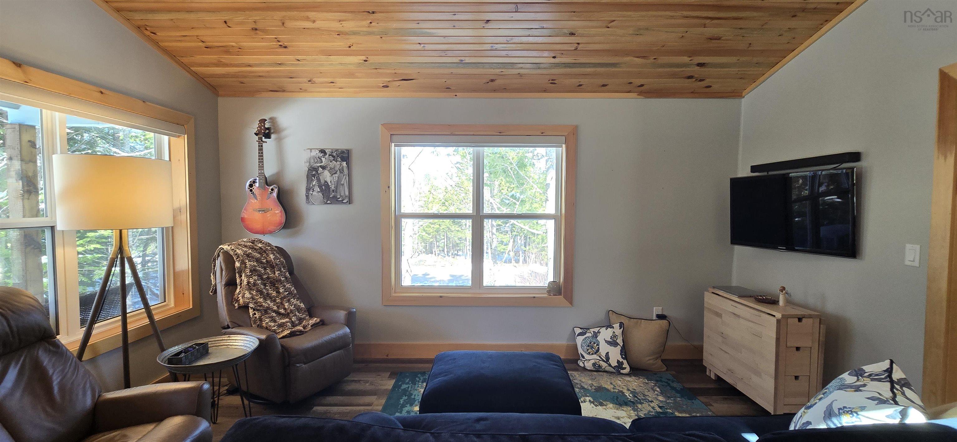 $344,900.00: 12 86 Sparrow Lane, Vaughan