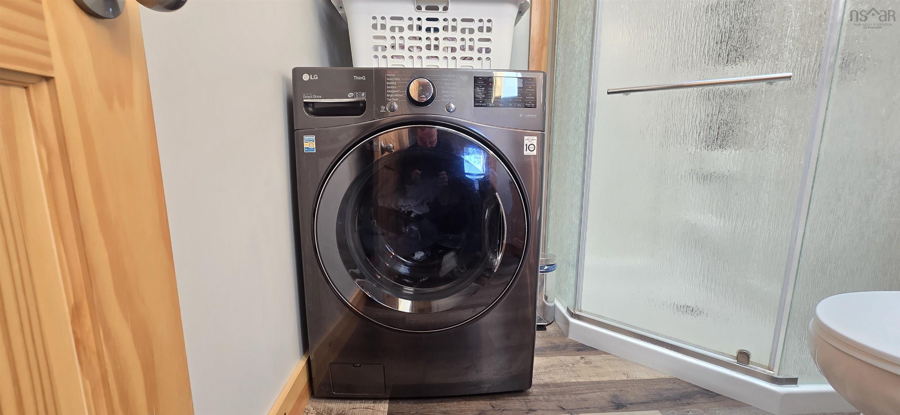 $344,900.00: 12 86 Sparrow Lane, Vaughan