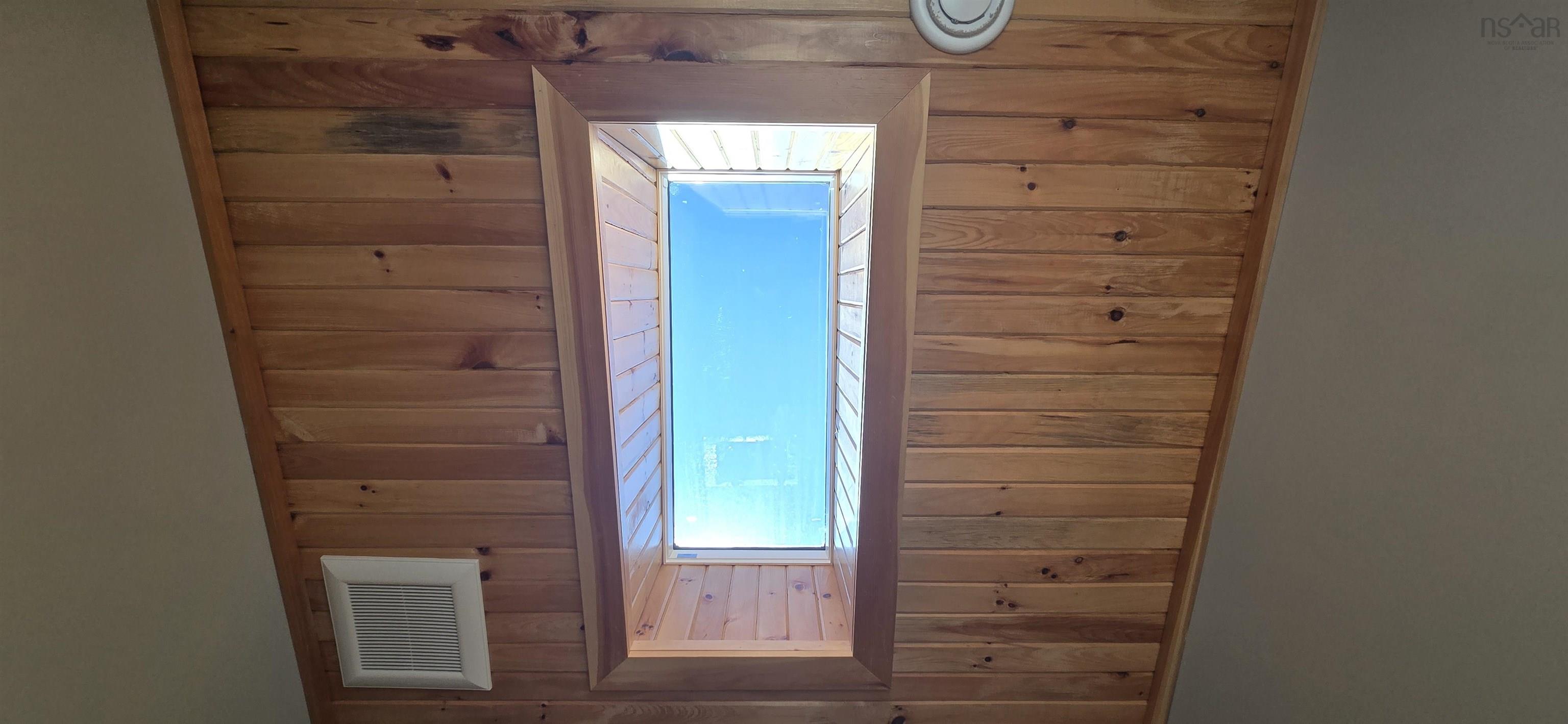 $344,900.00: 12 86 Sparrow Lane, Vaughan