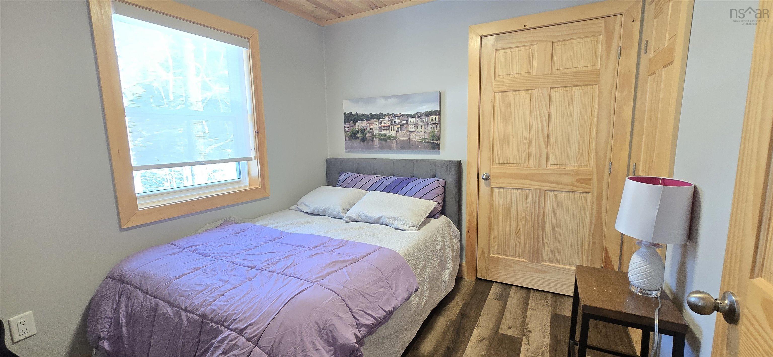 $344,900.00: 12 86 Sparrow Lane, Vaughan