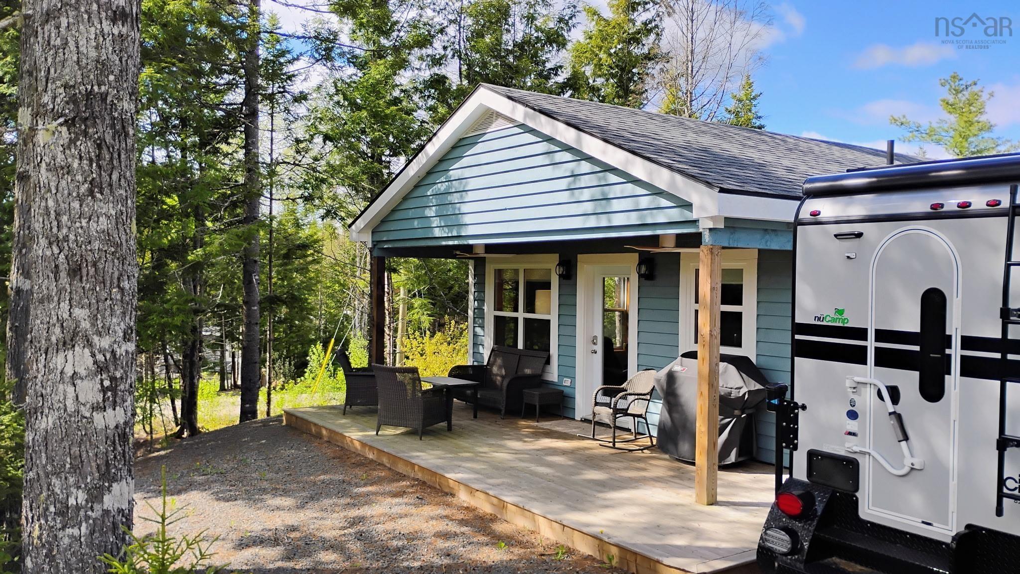 $344,900.00: 12 86 Sparrow Lane, Vaughan