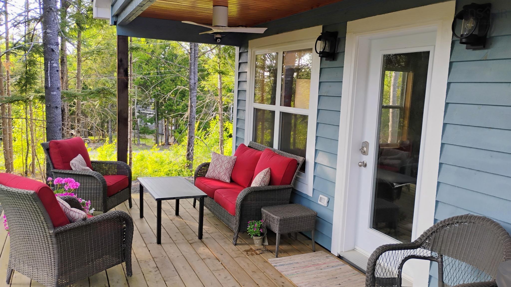 $344,900.00: 12 86 Sparrow Lane, Vaughan