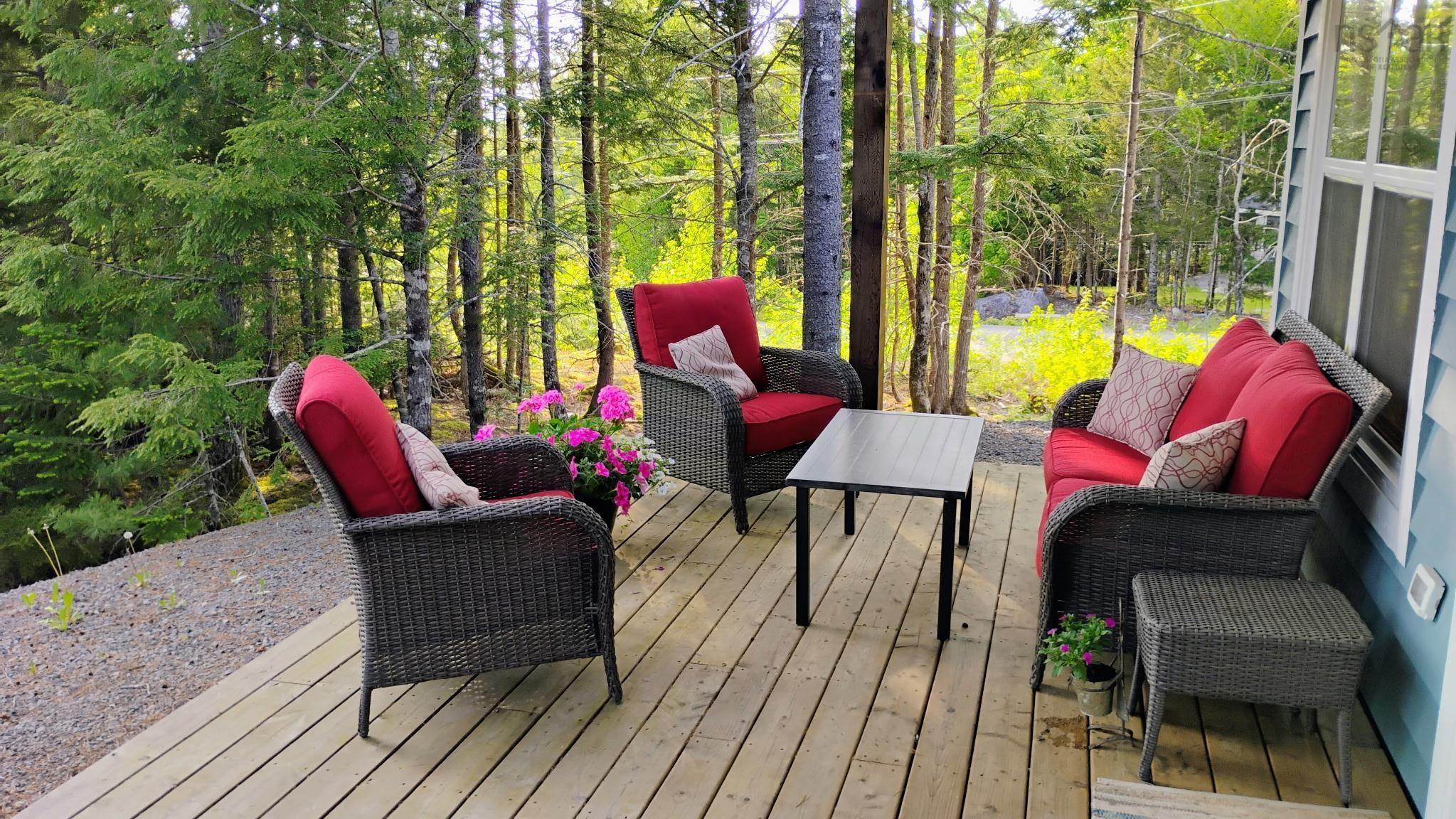 $344,900.00: 12 86 Sparrow Lane, Vaughan