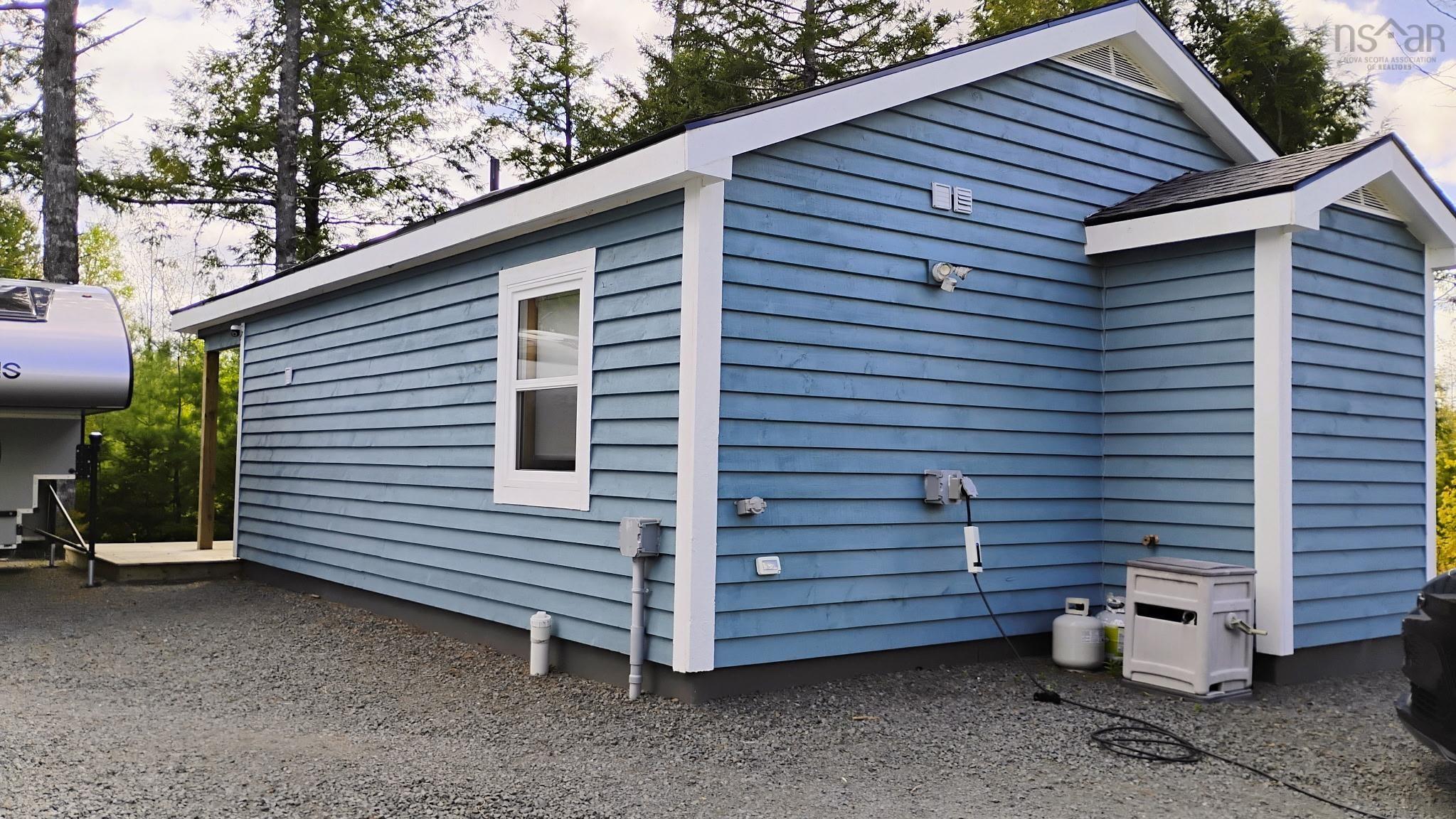 $344,900.00: 12 86 Sparrow Lane, Vaughan