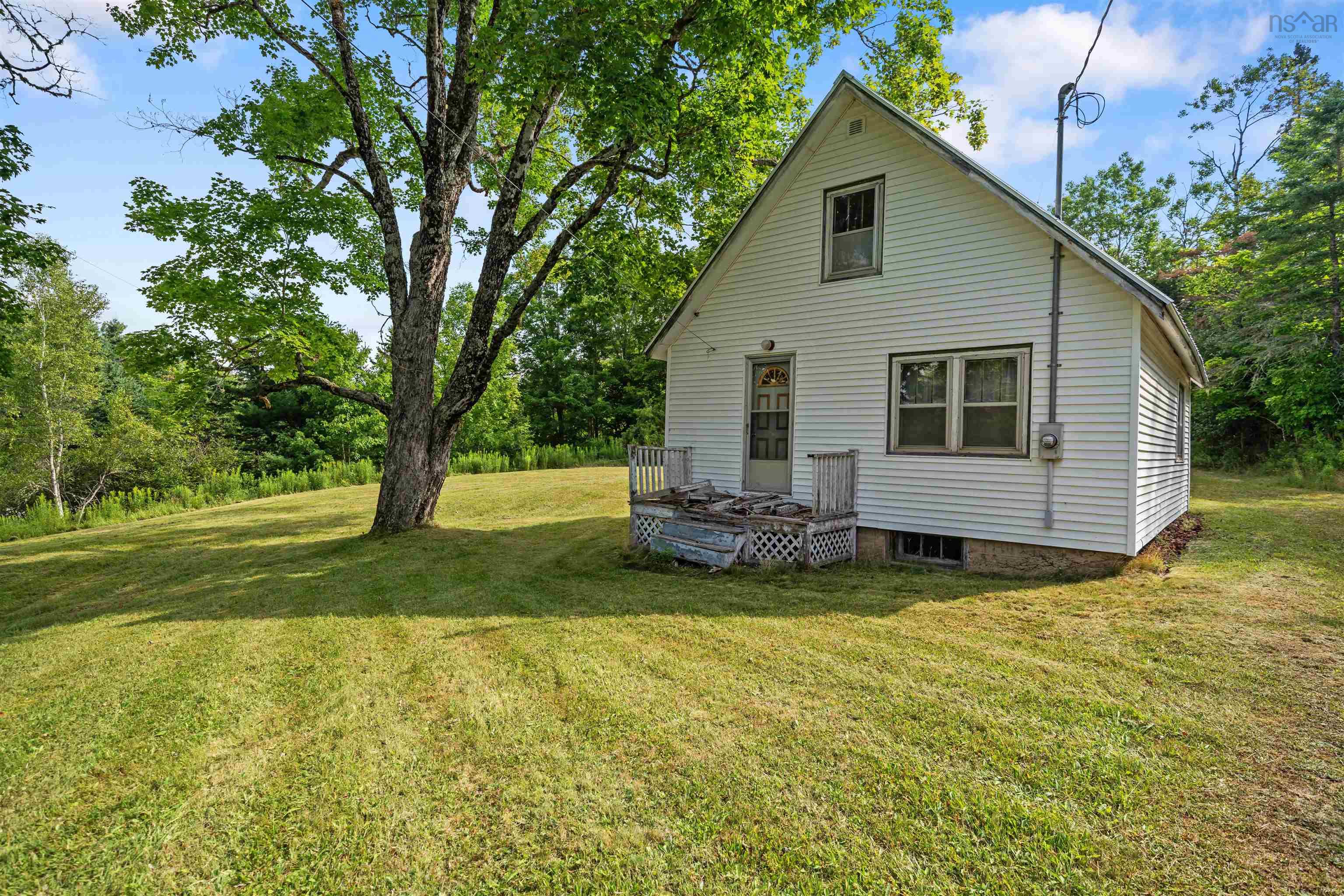 8860 Moose River Road, Lindsay Lake, NS (MLS® 202521501)