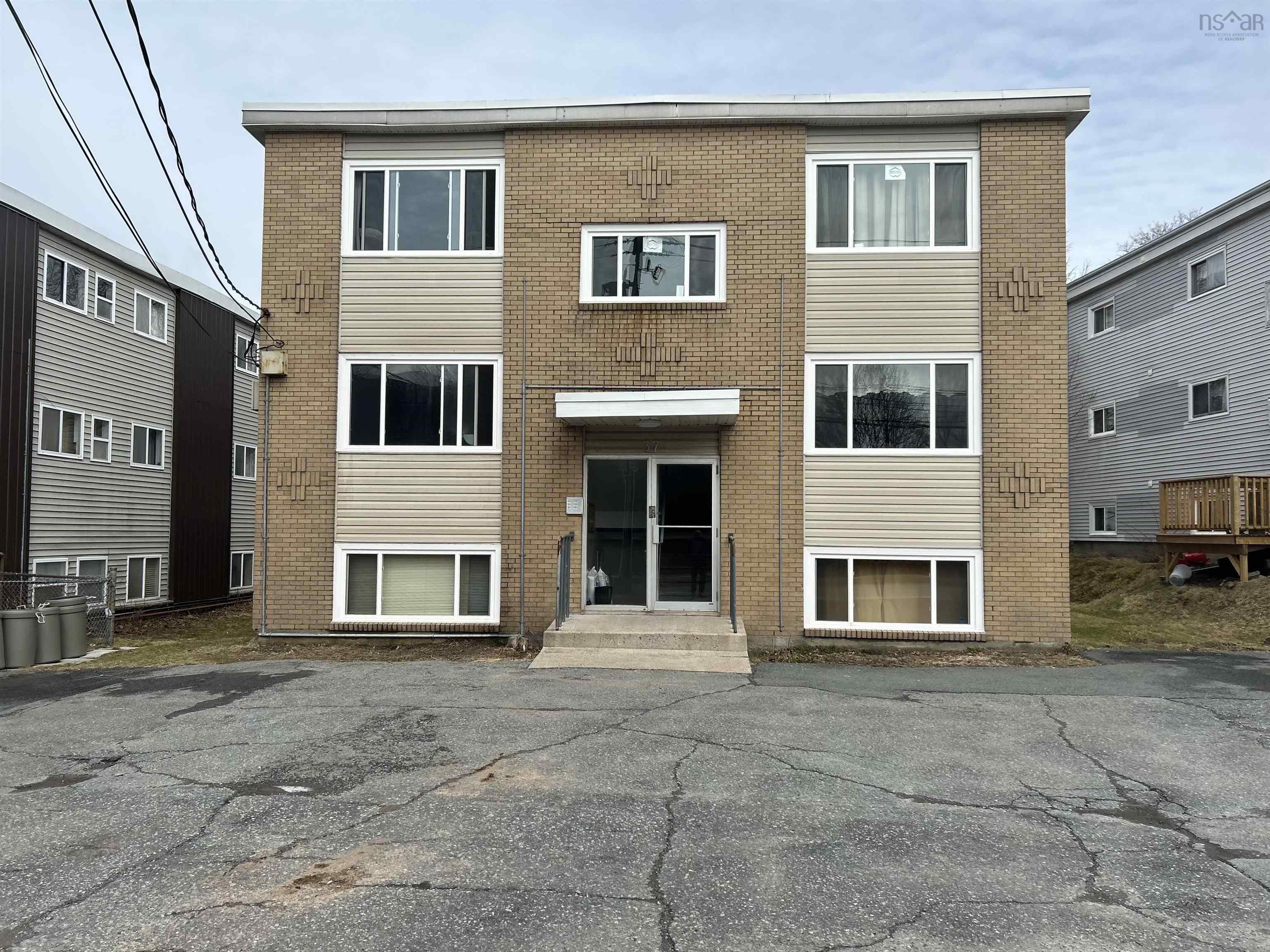 37 Gaston Road, Dartmouth, NS (MLS 202521523)