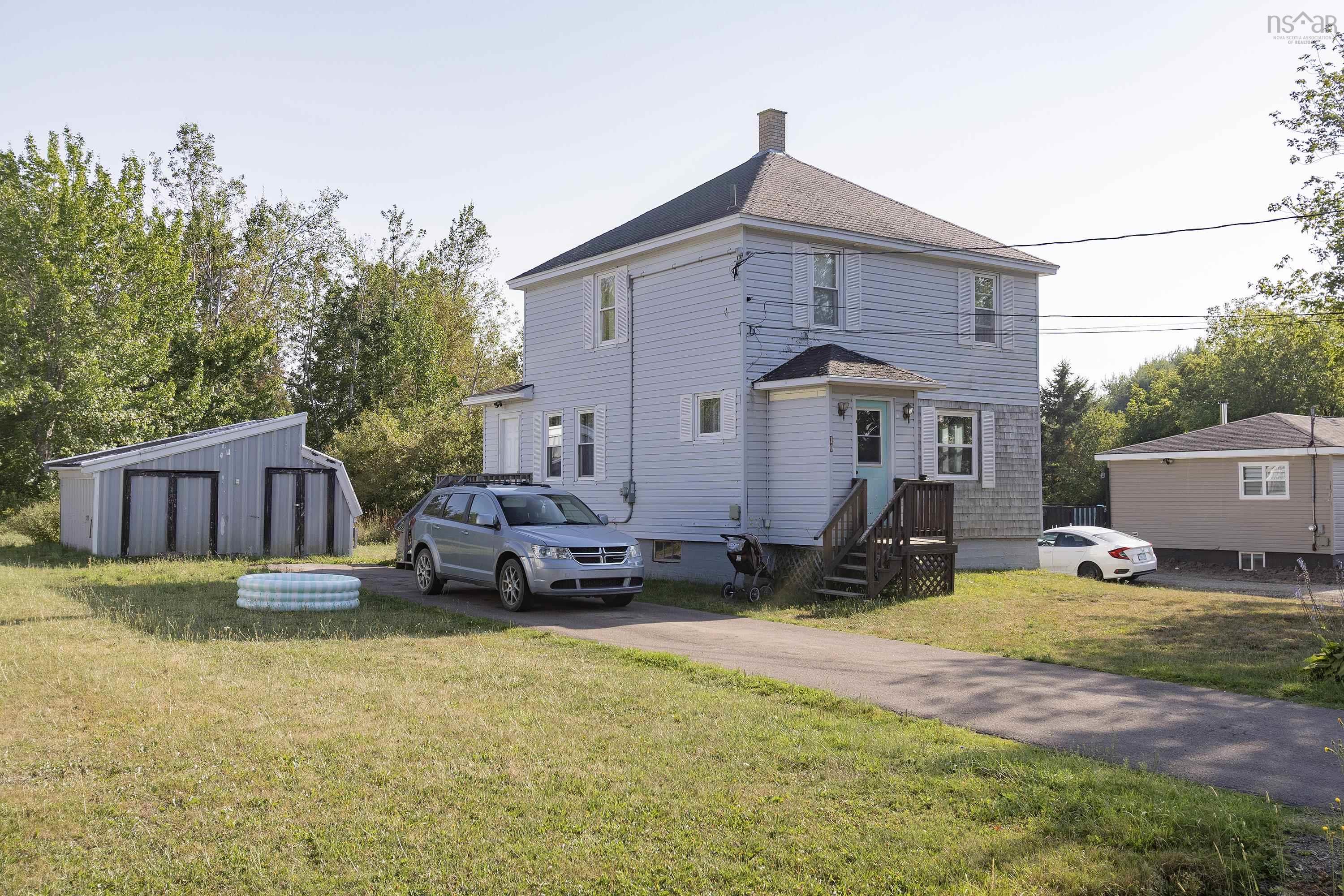 10 Starr Street, Springhill, NS (MLS 202521655)