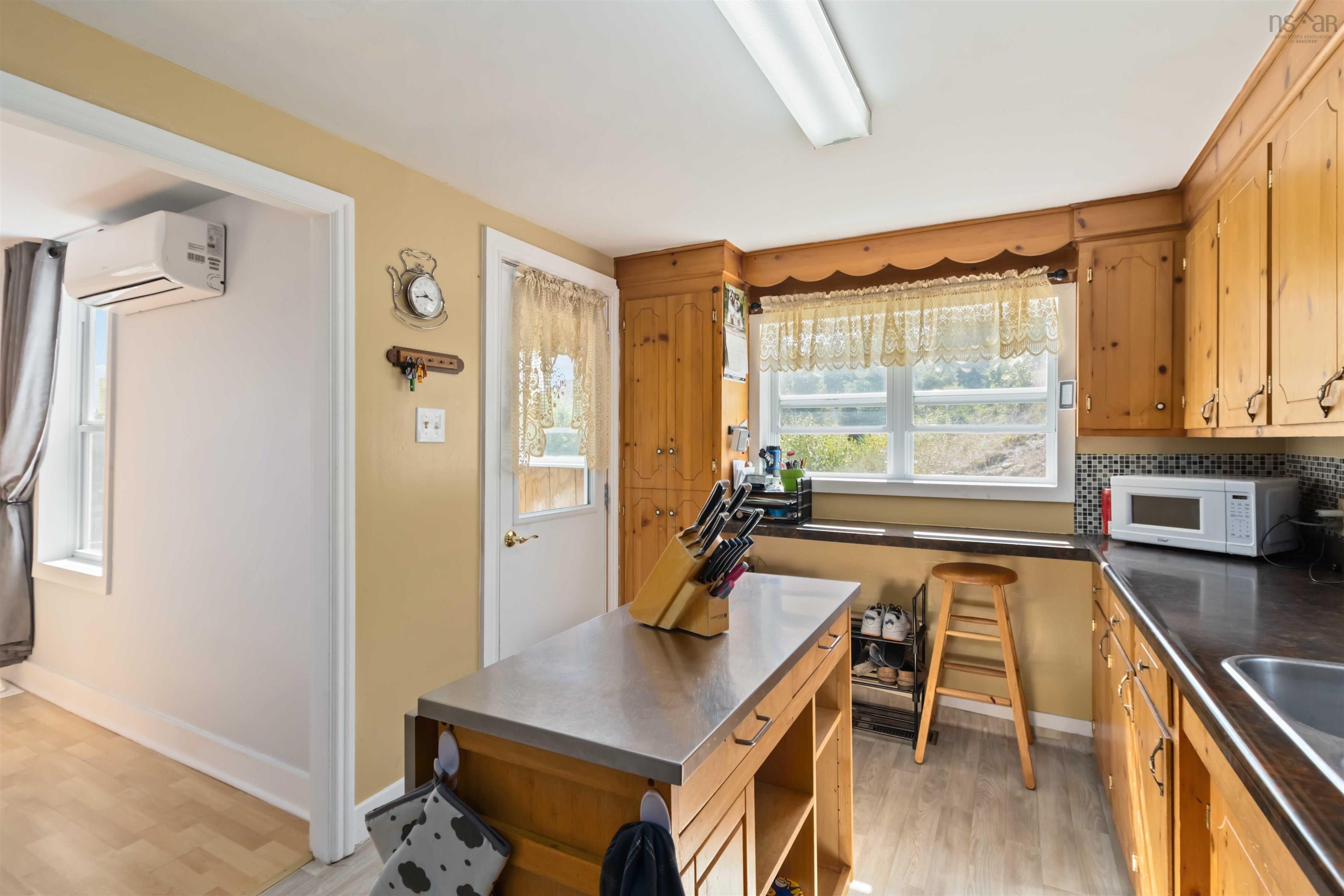 $419,900.00: 6847 St Margarets Bay Road, Head Of St. Margarets Bay