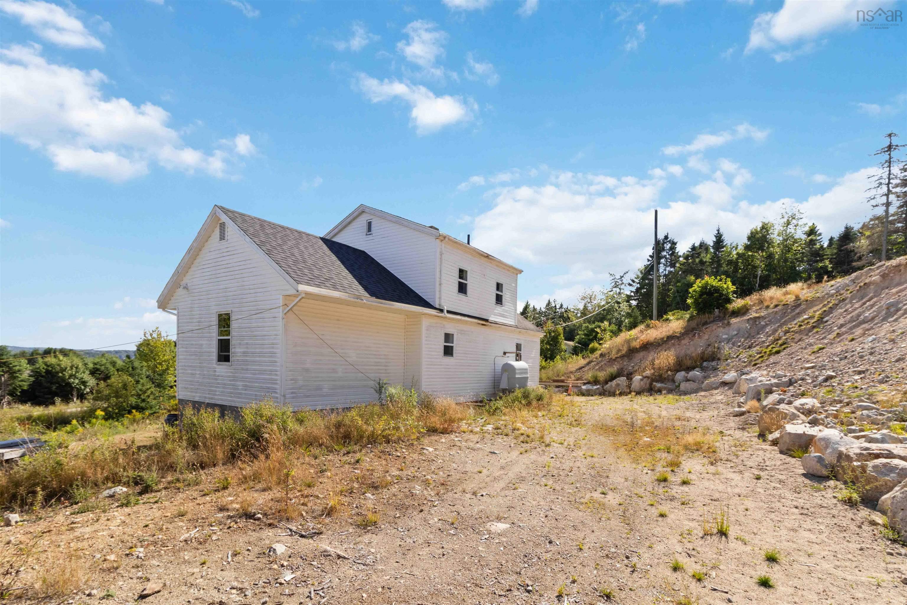 $419,900.00: 6847 St Margarets Bay Road, Head Of St. Margarets Bay