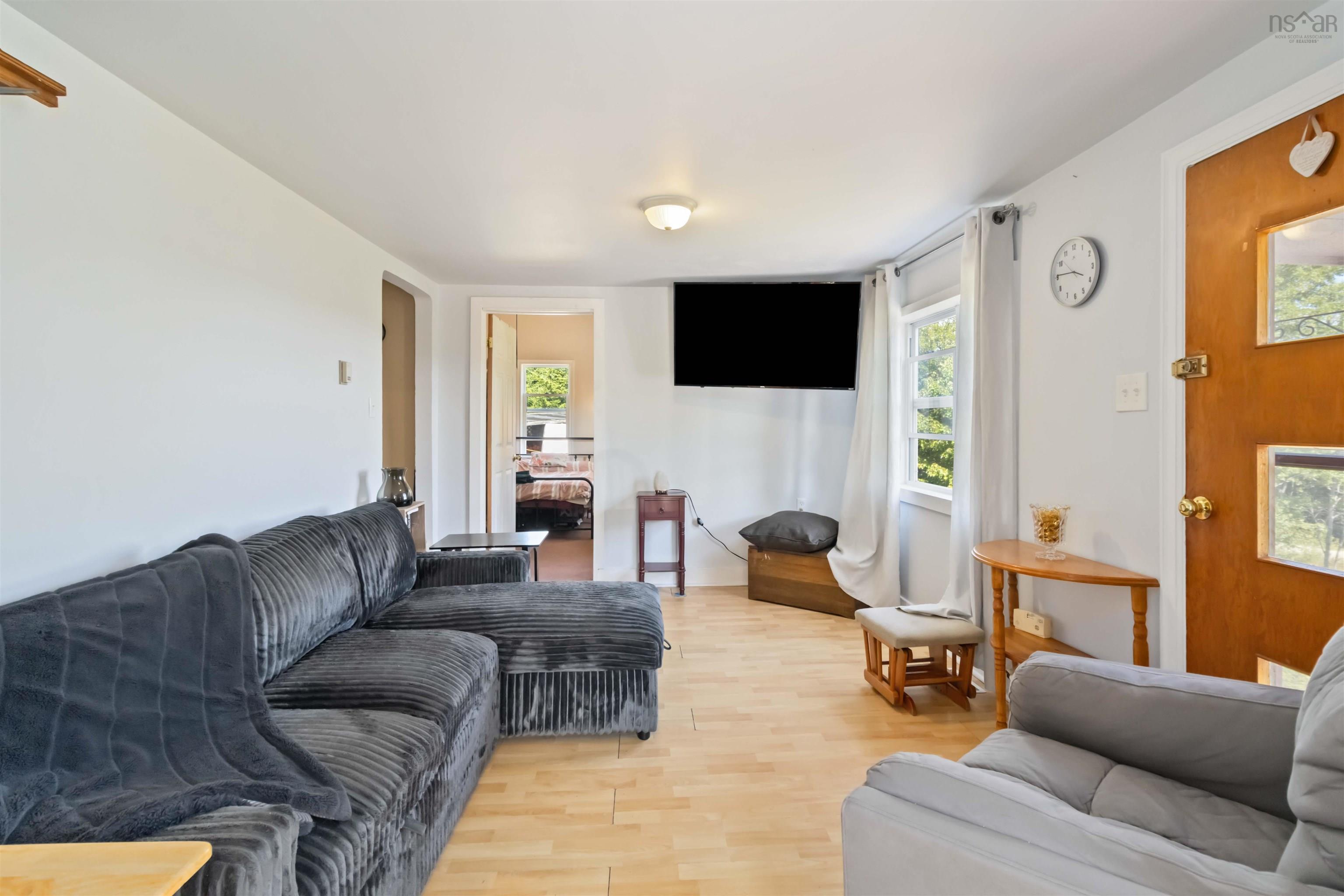 $419,900.00: 6847 St Margarets Bay Road, Head Of St. Margarets Bay