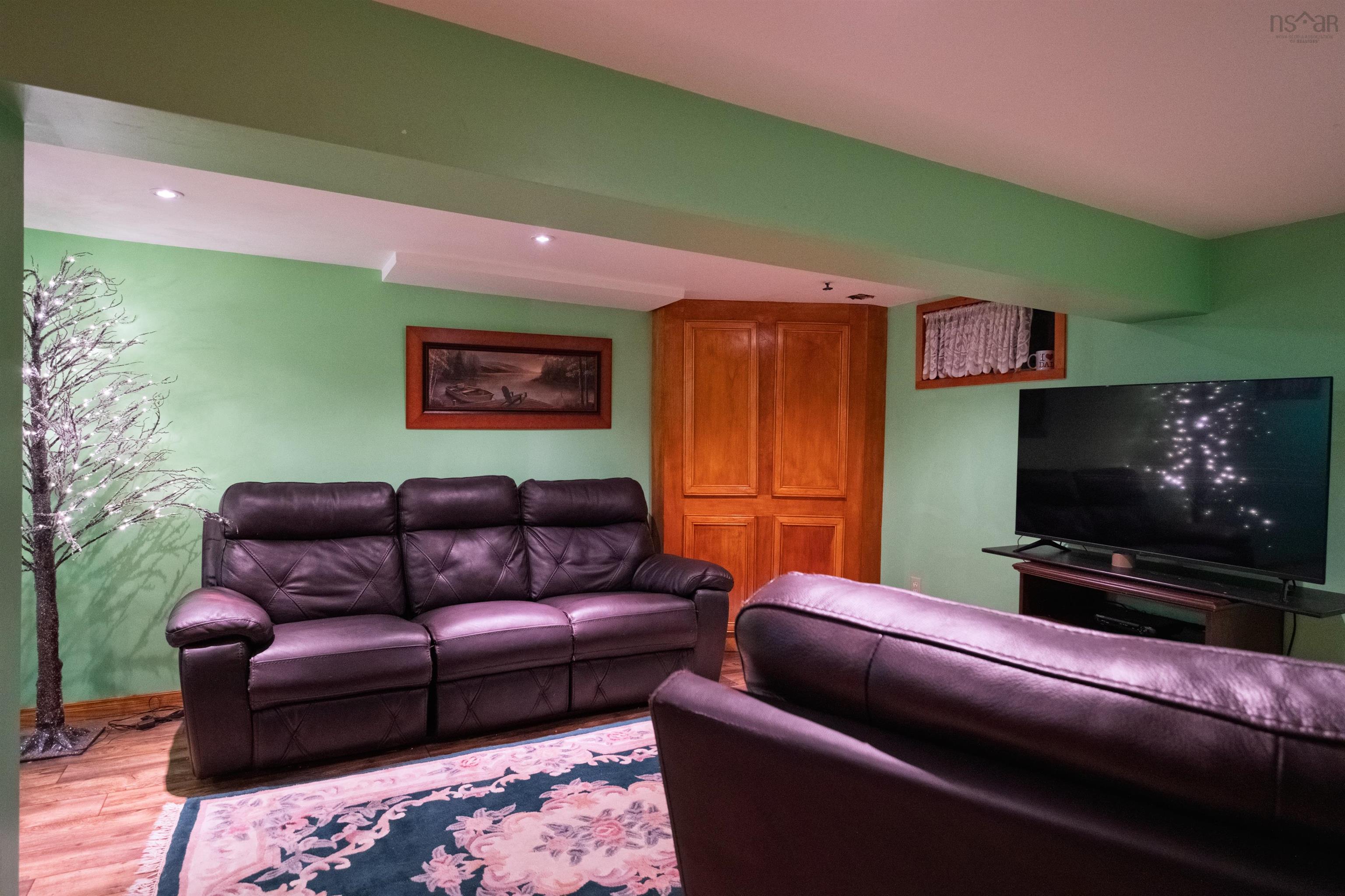 1645 St. Margaret's Bay Road, Timberlea, NS (MLS 202521682)