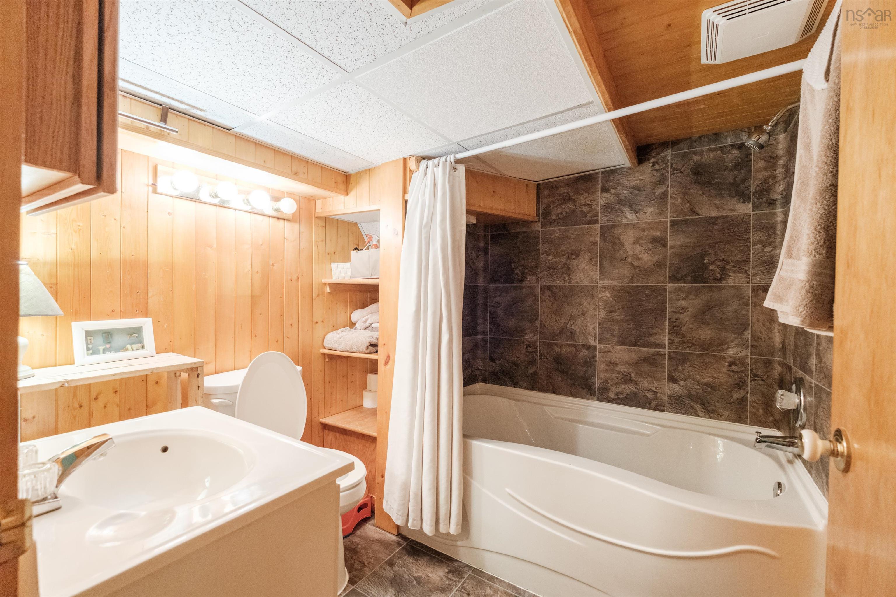 1645 St. Margaret's Bay Road, Timberlea, NS (MLS 202521682)