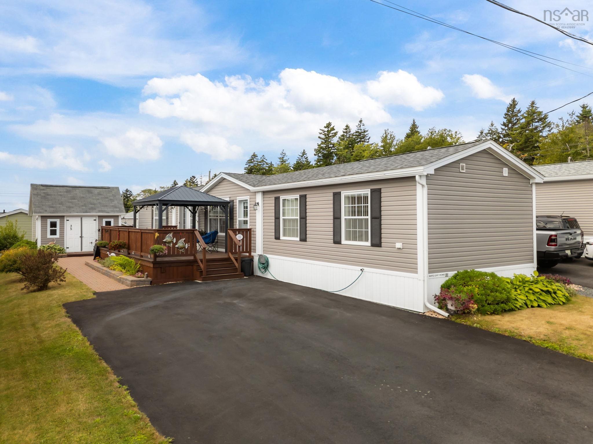 35 Eighth Street, Lucasville, NS (MLS® 202521697)