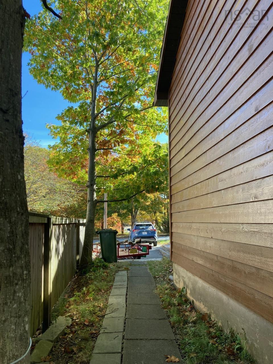 9 Monique Avenue, Dartmouth, NS (MLS 202521743)