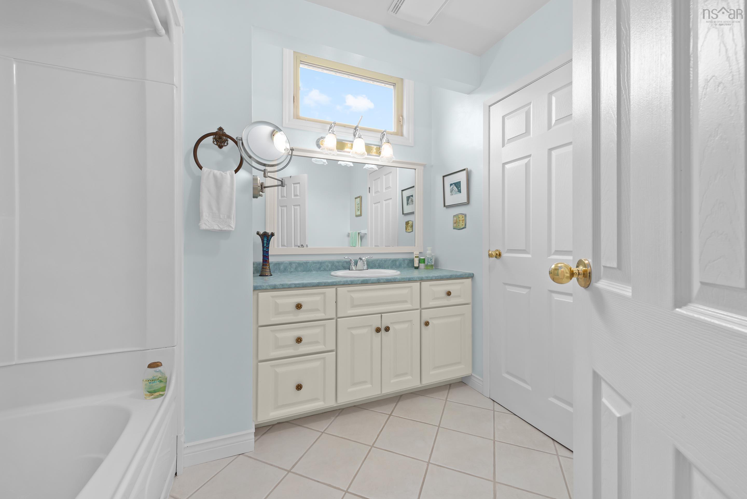 38 Braemount Drive, Clayton Park, NS (MLS 202521797)