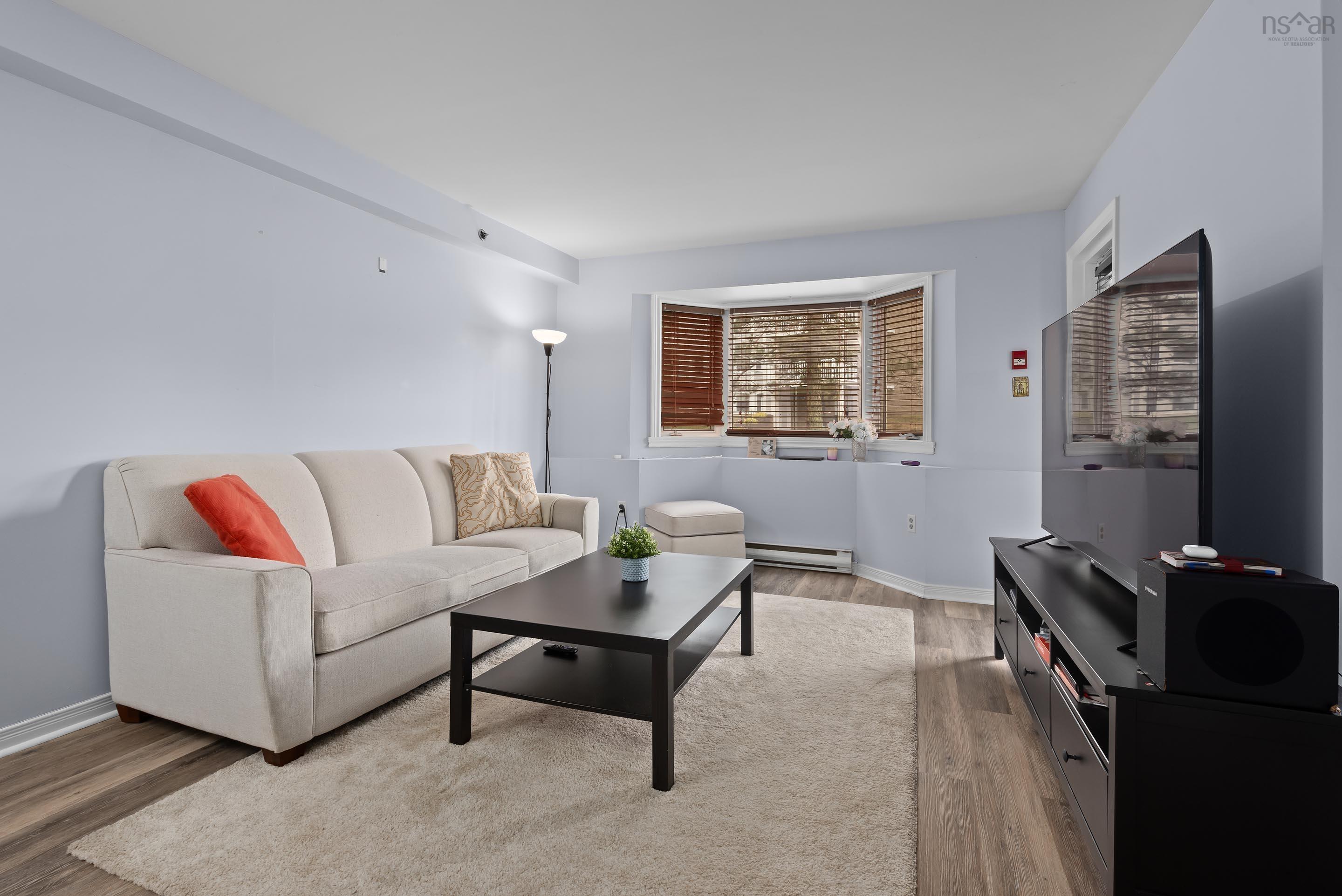 109 87 Kearney Lake Road, Halifax, NS (MLS 202521807)