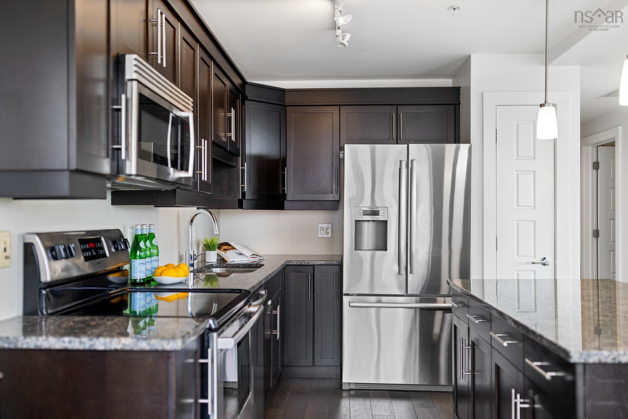 205 31 Kings Wharf Place, Dartmouth, NS (MLS 202521824)