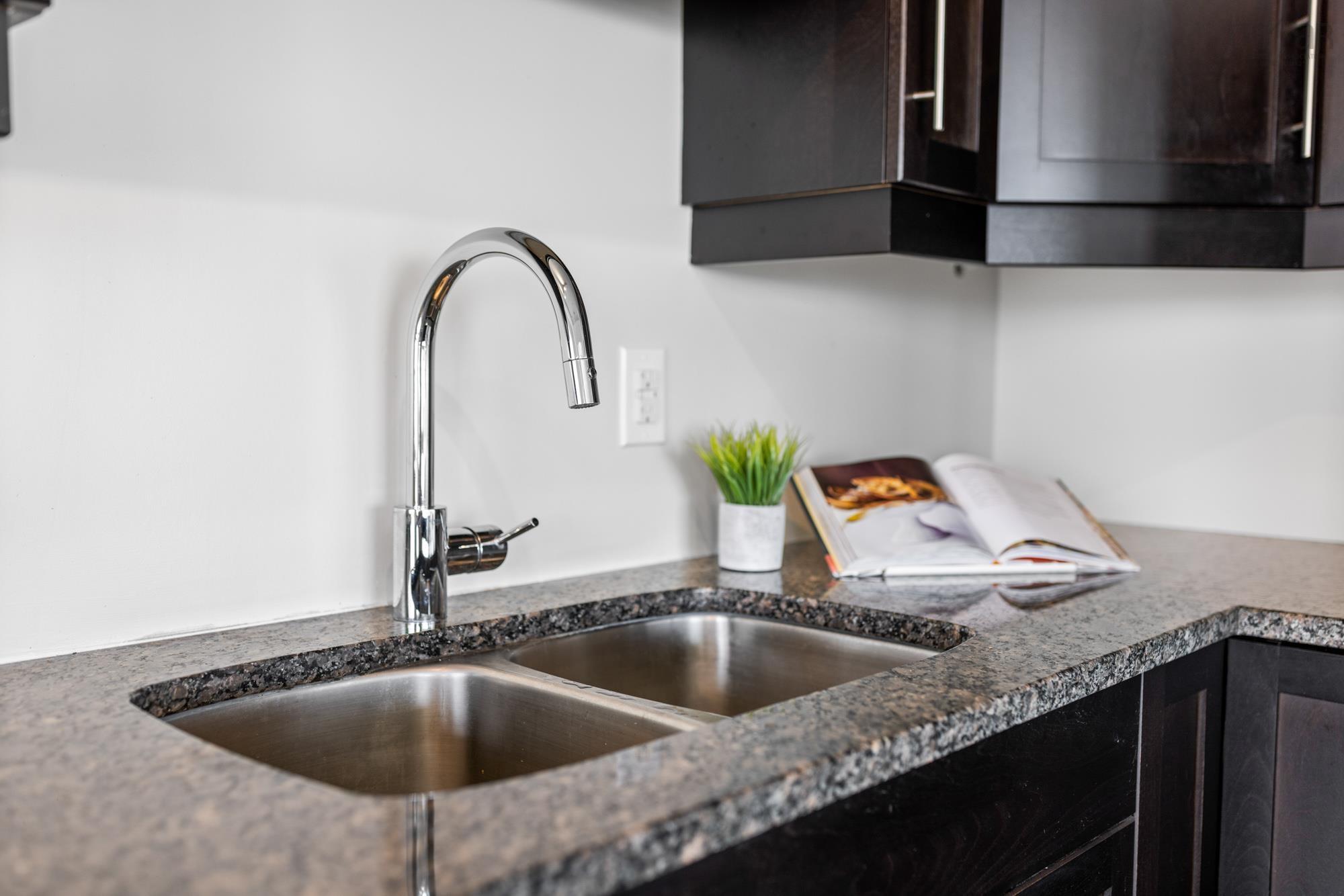 205 31 Kings Wharf Place, Dartmouth, NS (MLS 202521824)