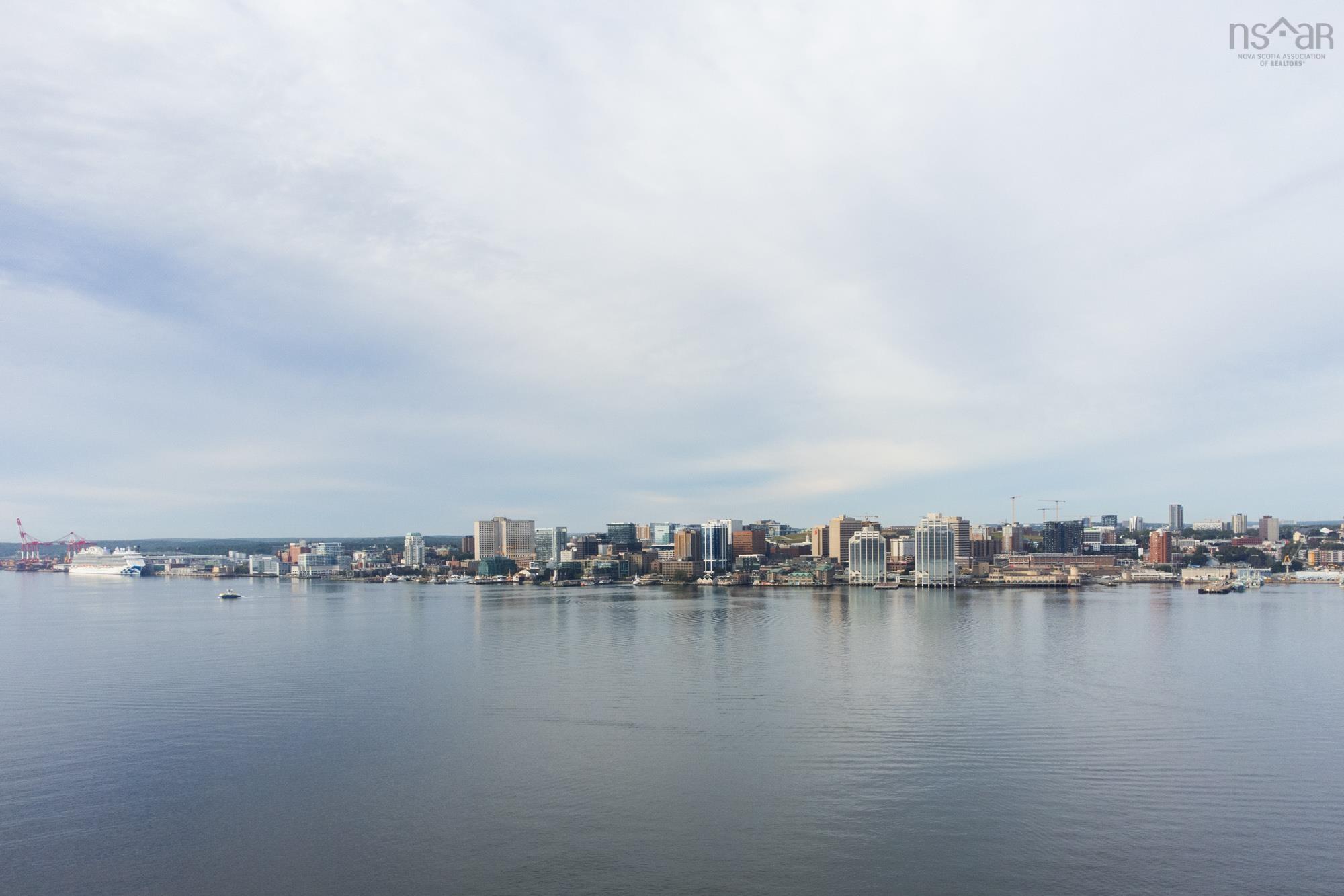 205 31 Kings Wharf Place, Dartmouth, NS (MLS 202521824)