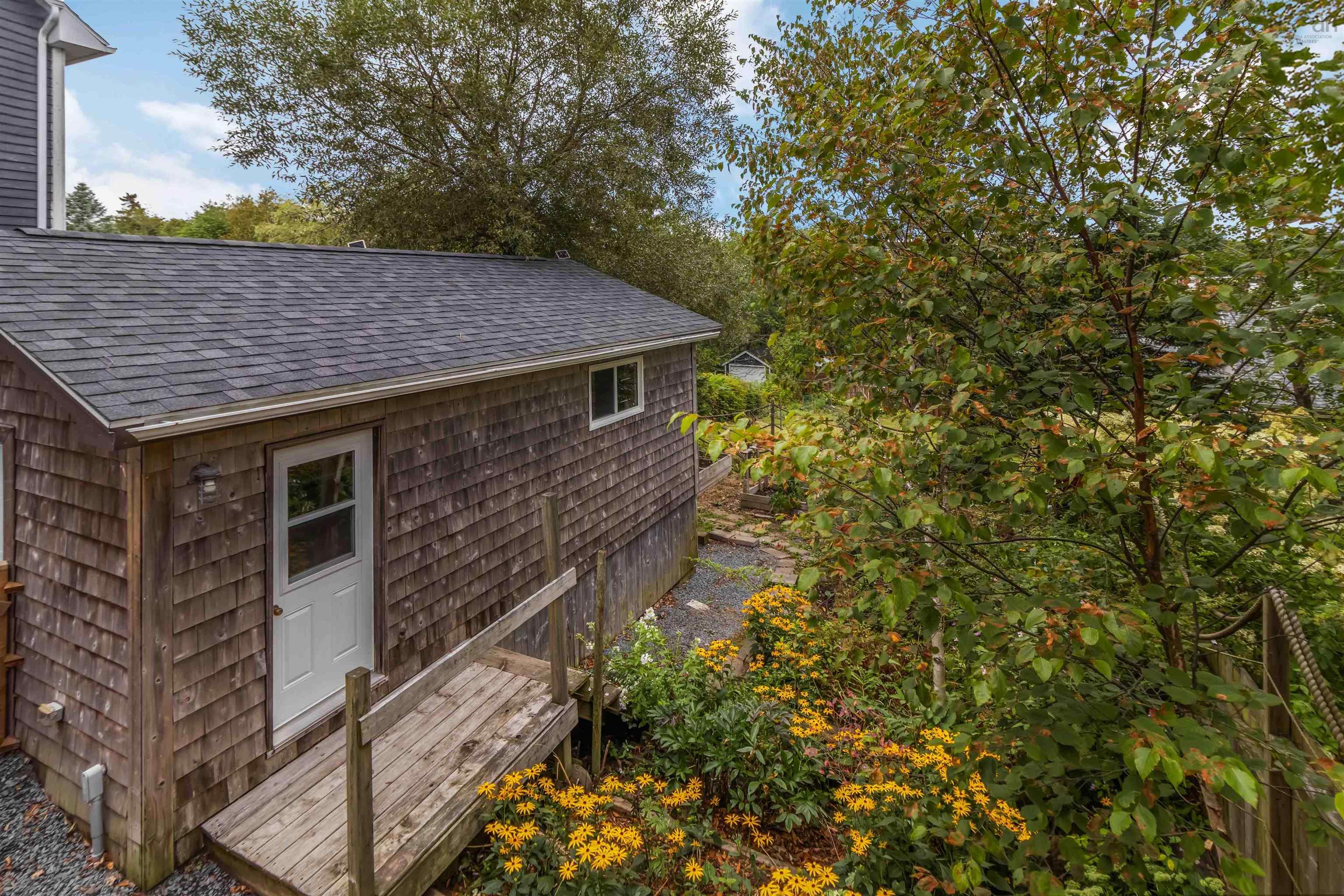 22 Rodney Road, Dartmouth, NS (MLS 202521841)