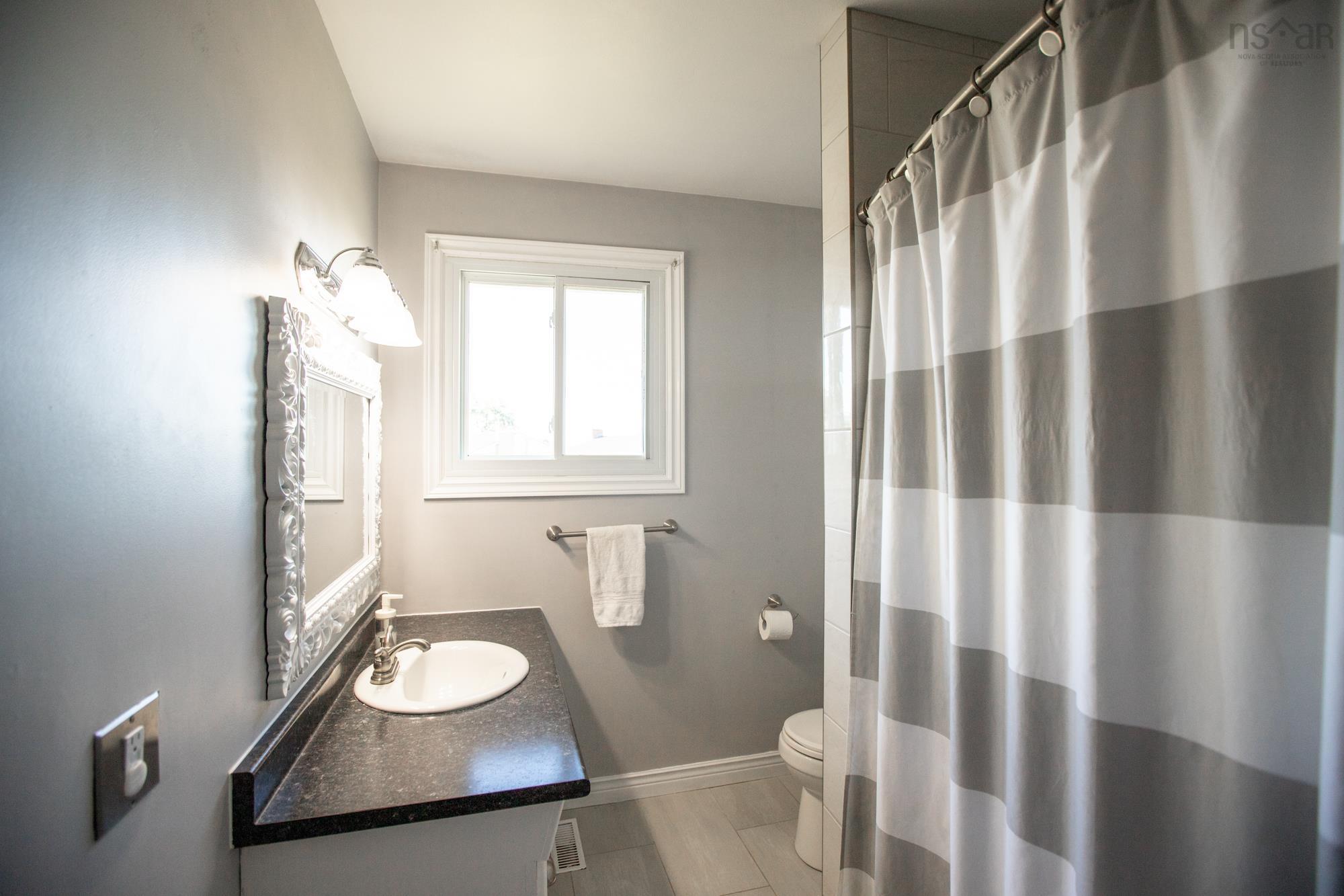 22 Irvin Cross Place Place, Dartmouth, NS (MLS 202521876)