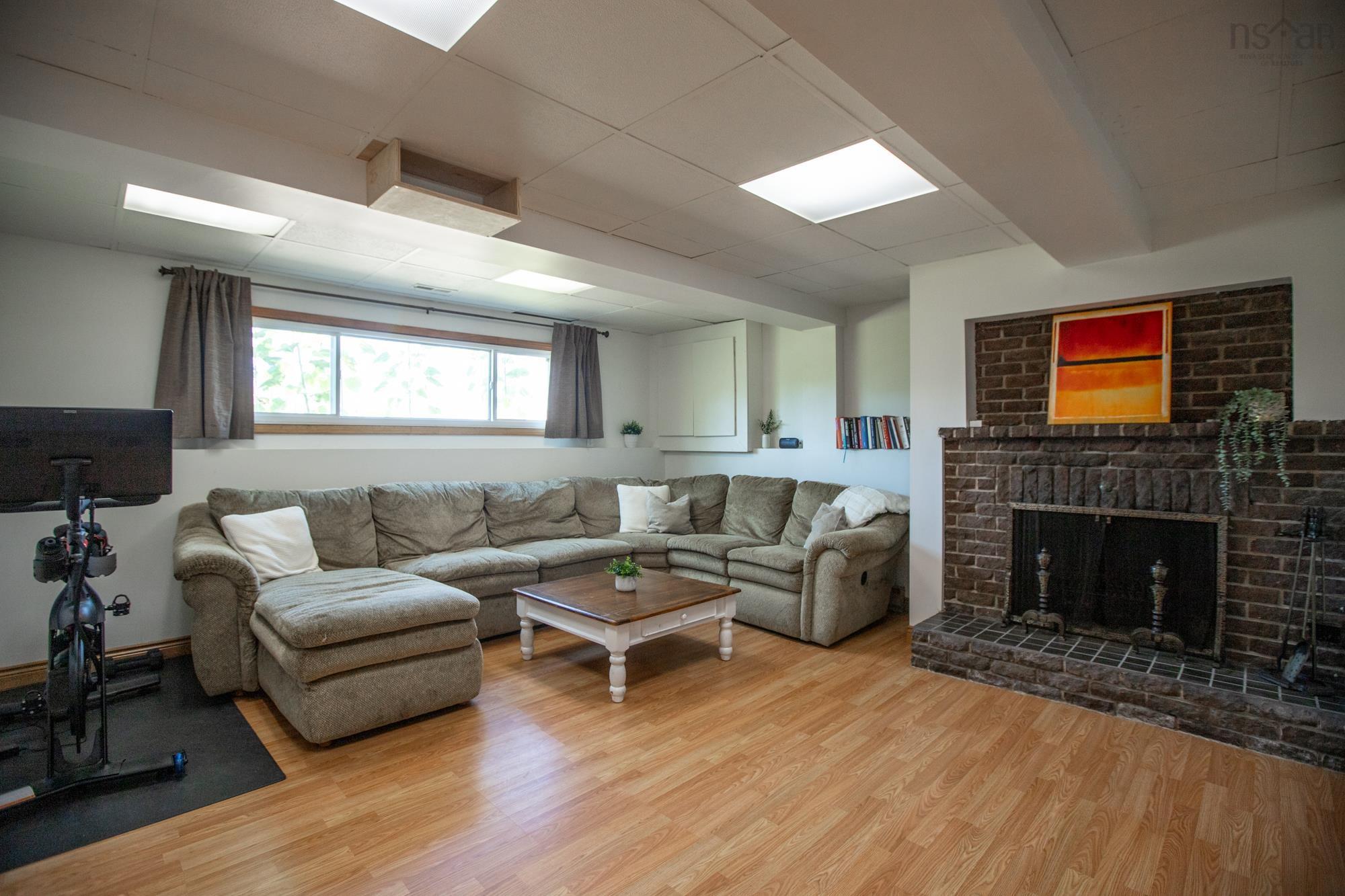 22 Irvin Cross Place Place, Dartmouth, NS (MLS 202521876)